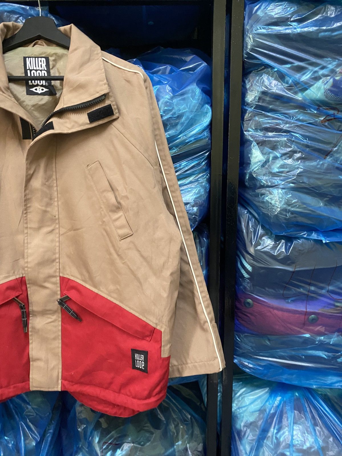 Japanese Brand Vintage Killer Loop Two-Tone Outdoor Jacket Small Size US S / EU 44-46 / 1 - 4 Thumbnail