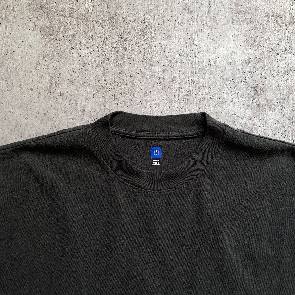 Gap Gap YZY t-shirt size M Yeezy Kanye West rare Size US M / EU 48-50 / 2 - 3 Thumbnail