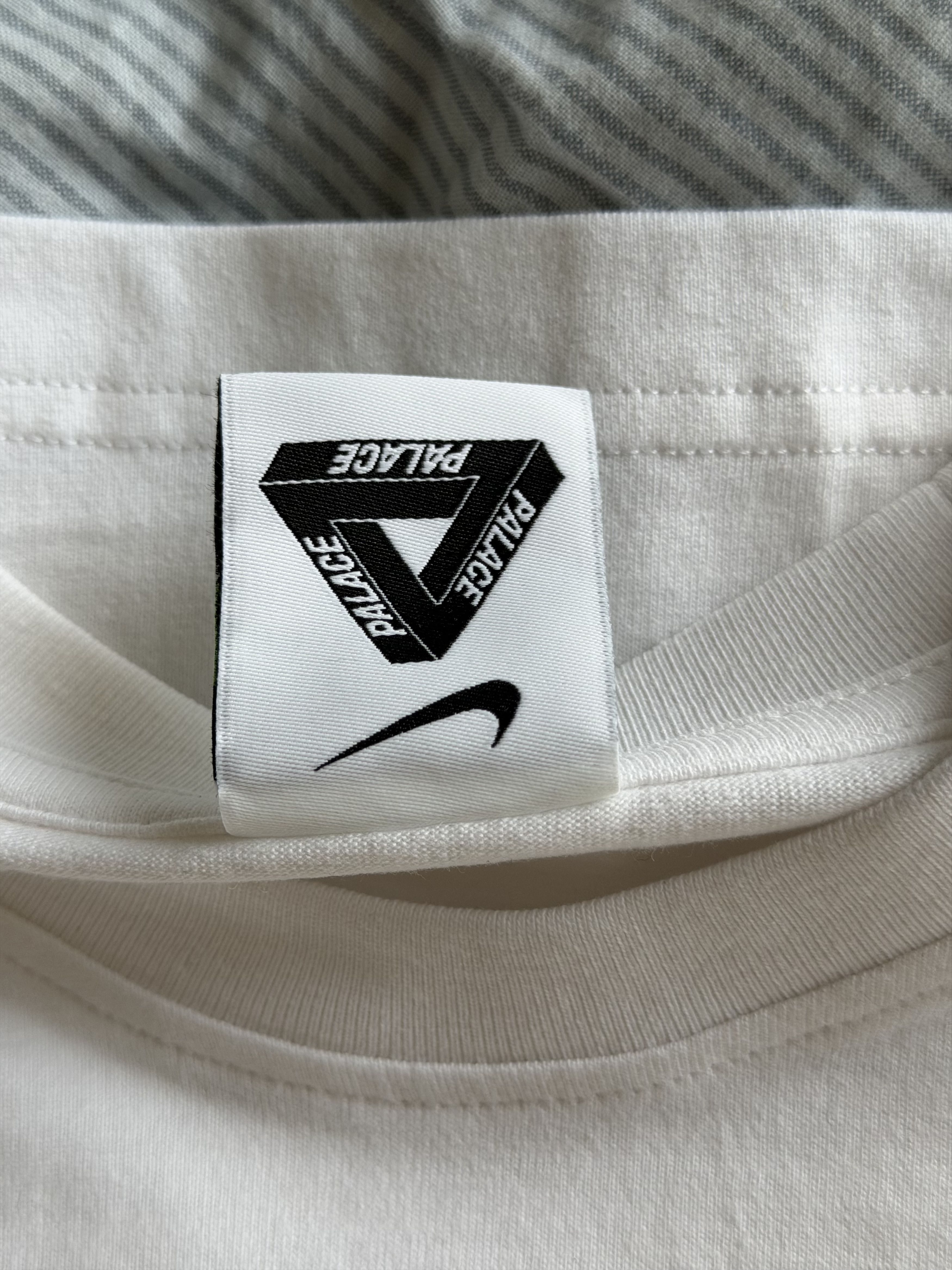 Palace Palace Nike Tri Swoosh Tee in White Size US S / EU 44-46 / 1 - 9 Thumbnail