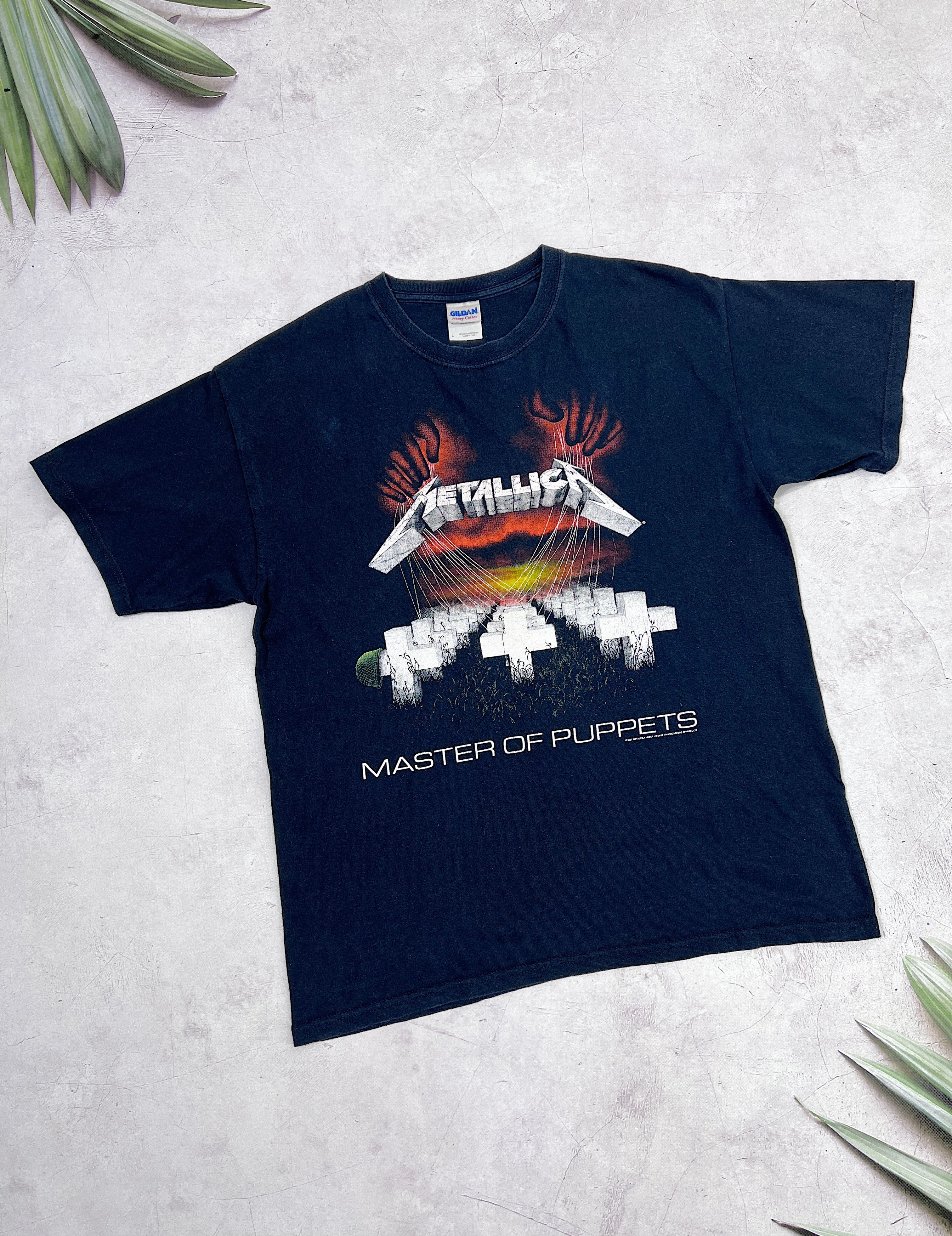 Band Tees × Gildan × Metallica 2007 Metallica T-Shirt Master of Puppets by Gildan Size US M / EU 48-50 / 2 - 1 Thumbnail