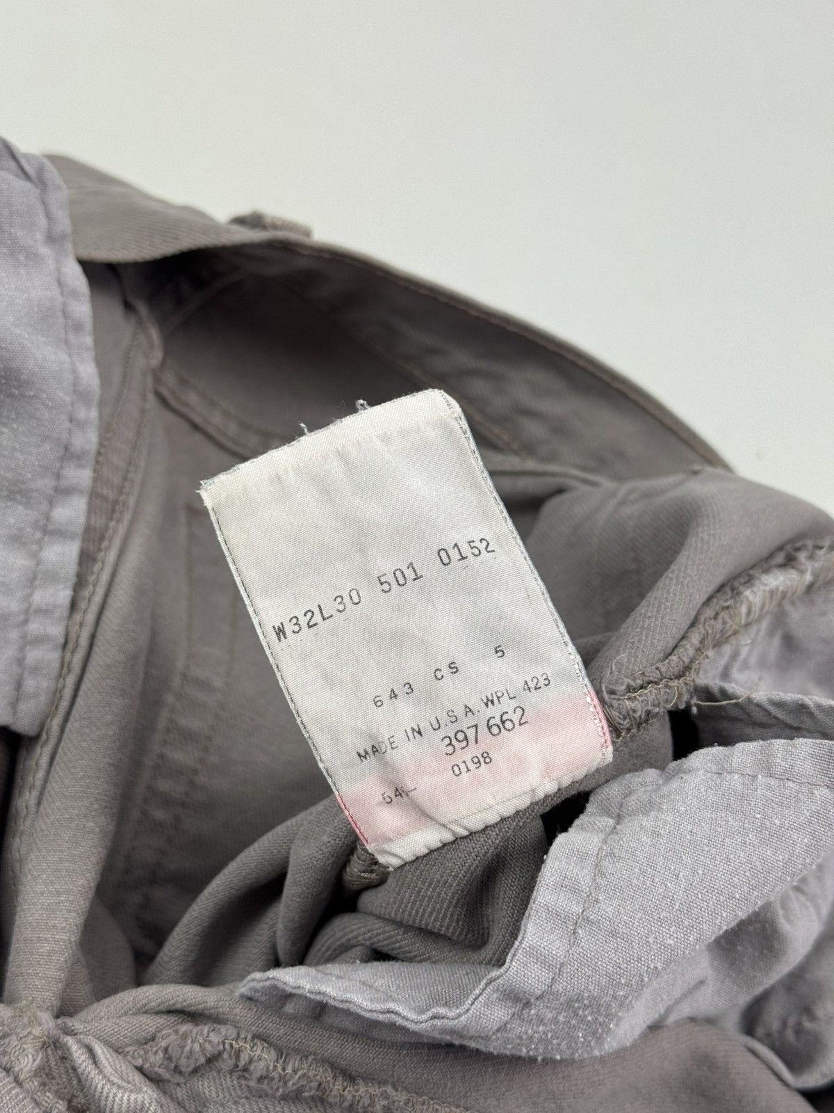 Levi's 1990’s Faded Vintage Levi’s 501 Gray Jeans Pants Size US 32 / EU 48 - 10 Thumbnail