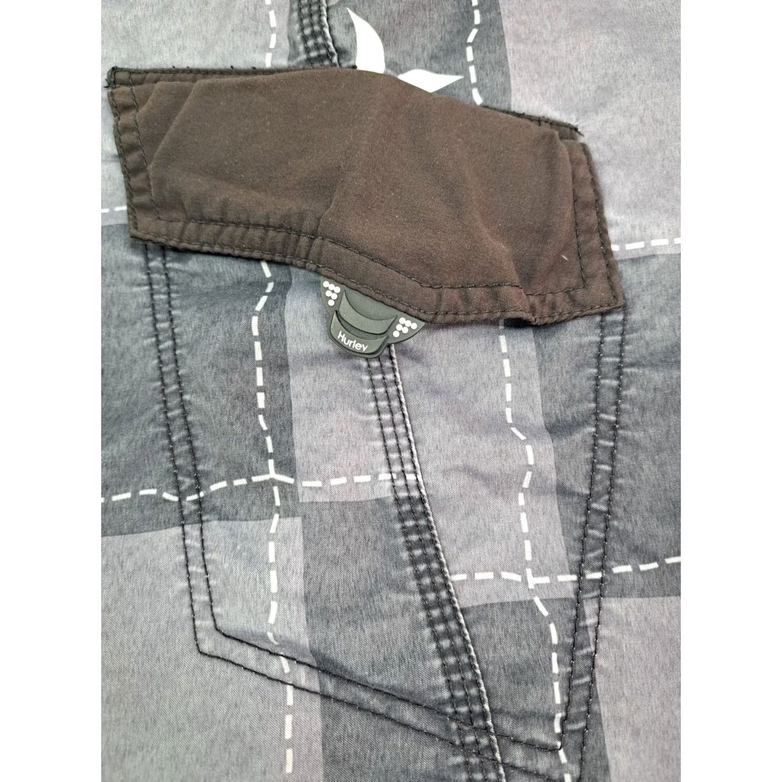 Hurley Hurley Men’s Board Shorts Multicolor Embroidered Plaid Size 36 #2971 Size US 36 / EU 52 - 7 Thumbnail