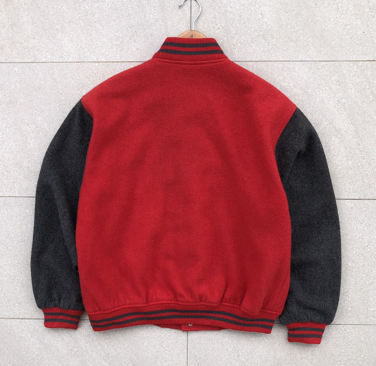Vintage Vintage B.V.D Plain Wool Varsity Jacket Size US M / EU 48-50 / 2 - 5 Thumbnail