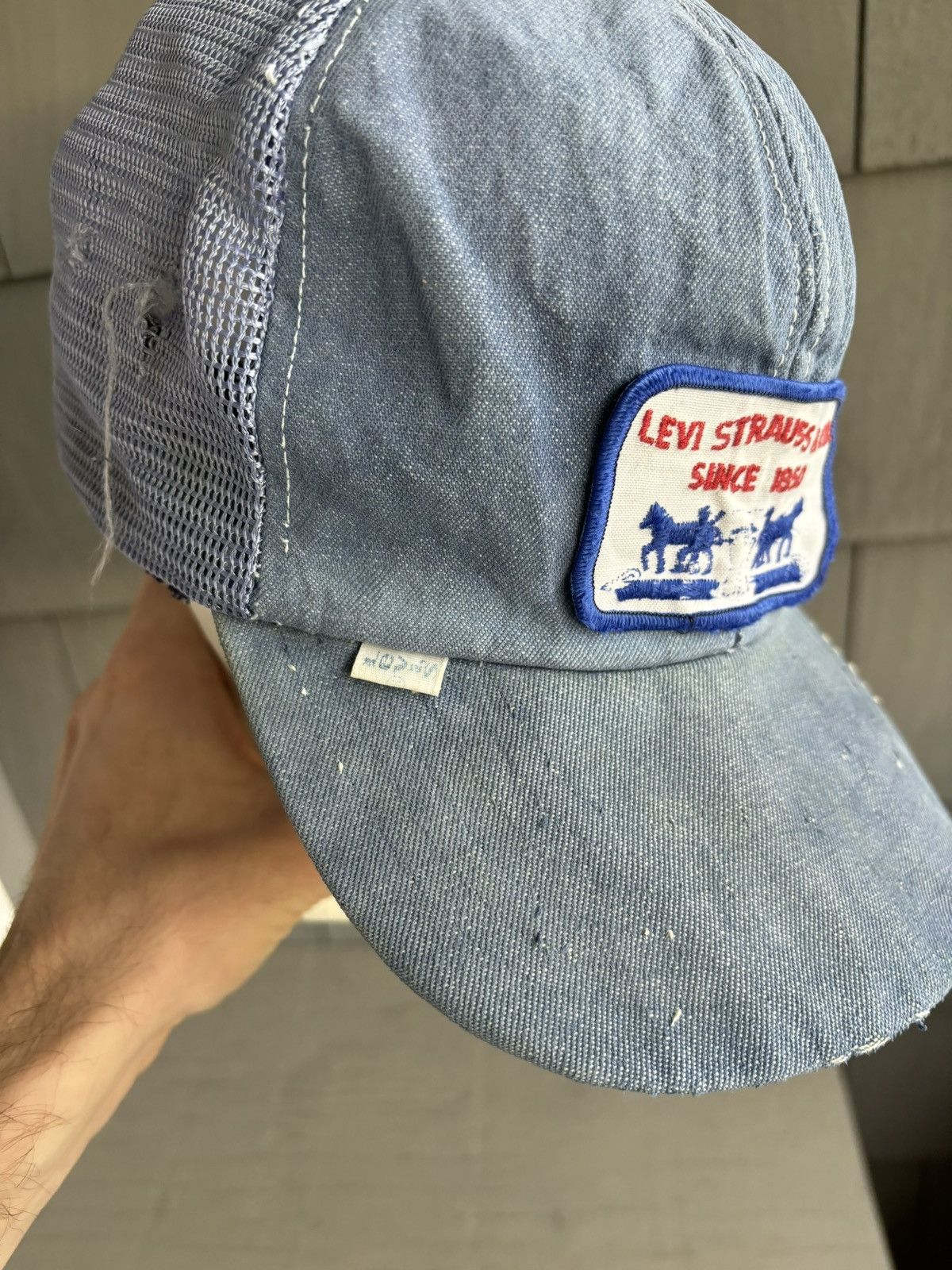 Levi's Vintage Levi's Trucker Hat Thrashed Denim 70s 80s Mesh Jeans Size ONE SIZE - 20 Thumbnail