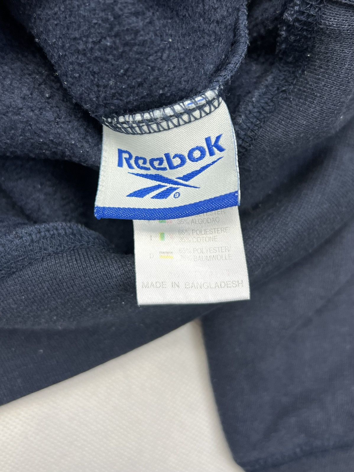 Reebok Sweatshirt Reebok Essentials Spellout Vintage 90’s Size US M / EU 48-50 / 2 - 3 Thumbnail