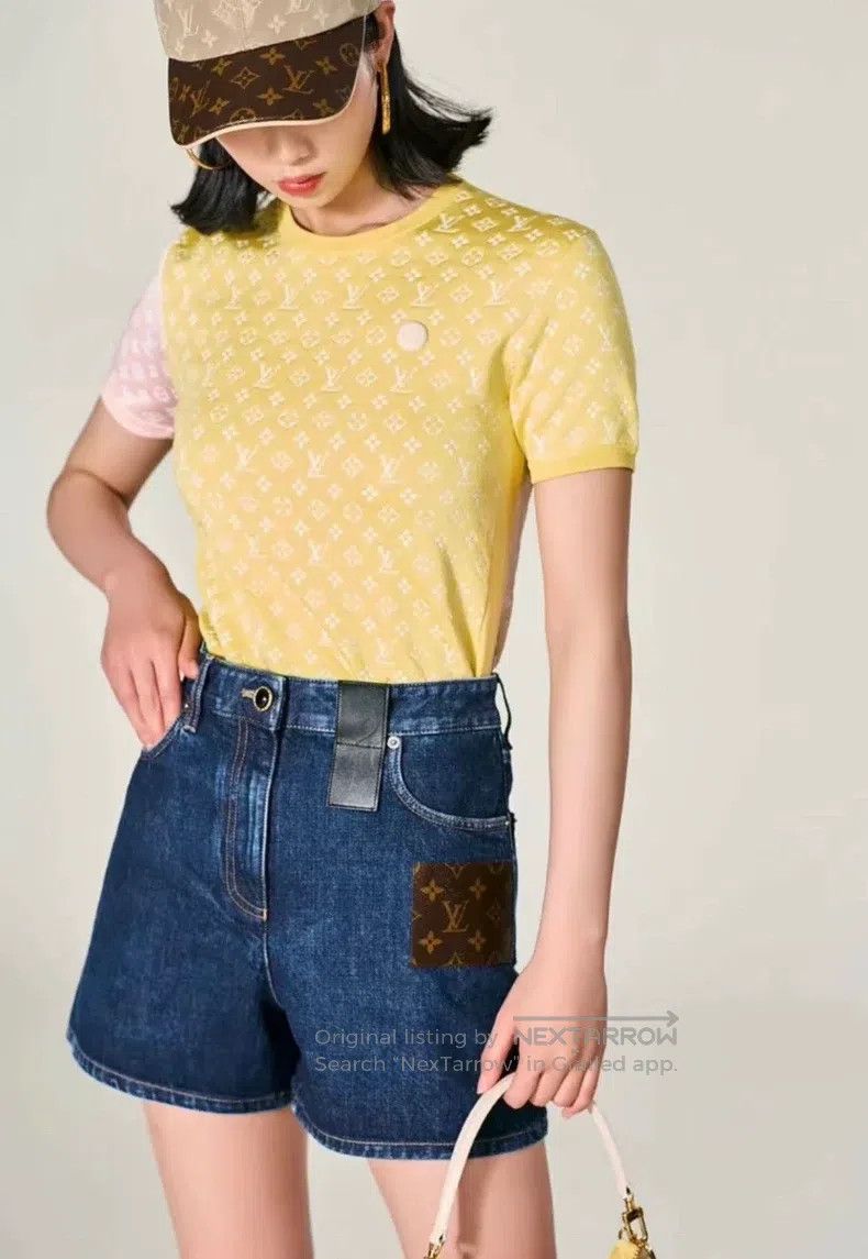 Louis Vuitton Louis Vuitton Colorblock Full Logo Crew Neck Short Sleeve Size XS / US 0-2 / IT 36-38 - 1 Thumbnail