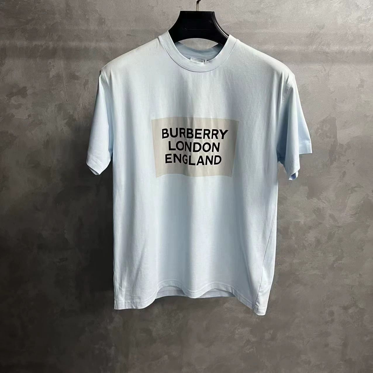 Burberry Burberry Cotton Printed Blue T-Shirt XS Women Size XS / US 0-2 / IT 36-38 - 1 Thumbnail
