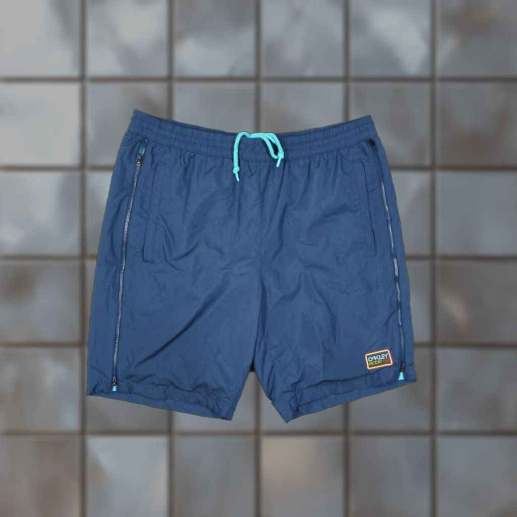 Oakley OAKLEY FACTORY PILOT Shorts Mens XL Blue Lined 9" Vented Hybrid Active Size US 36 / EU 52 - 1 Thumbnail