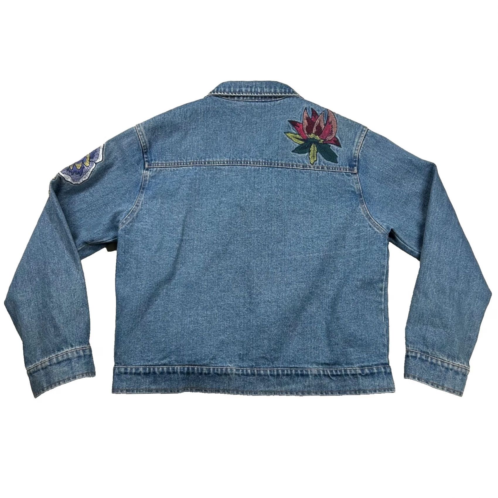 Denime Magnolia South Denim Jacket Womens M Embroidered Bird Flowers Trucker Blue Jean Shirt Size 32" / US 10 / IT 46 - 2 Thumbnail