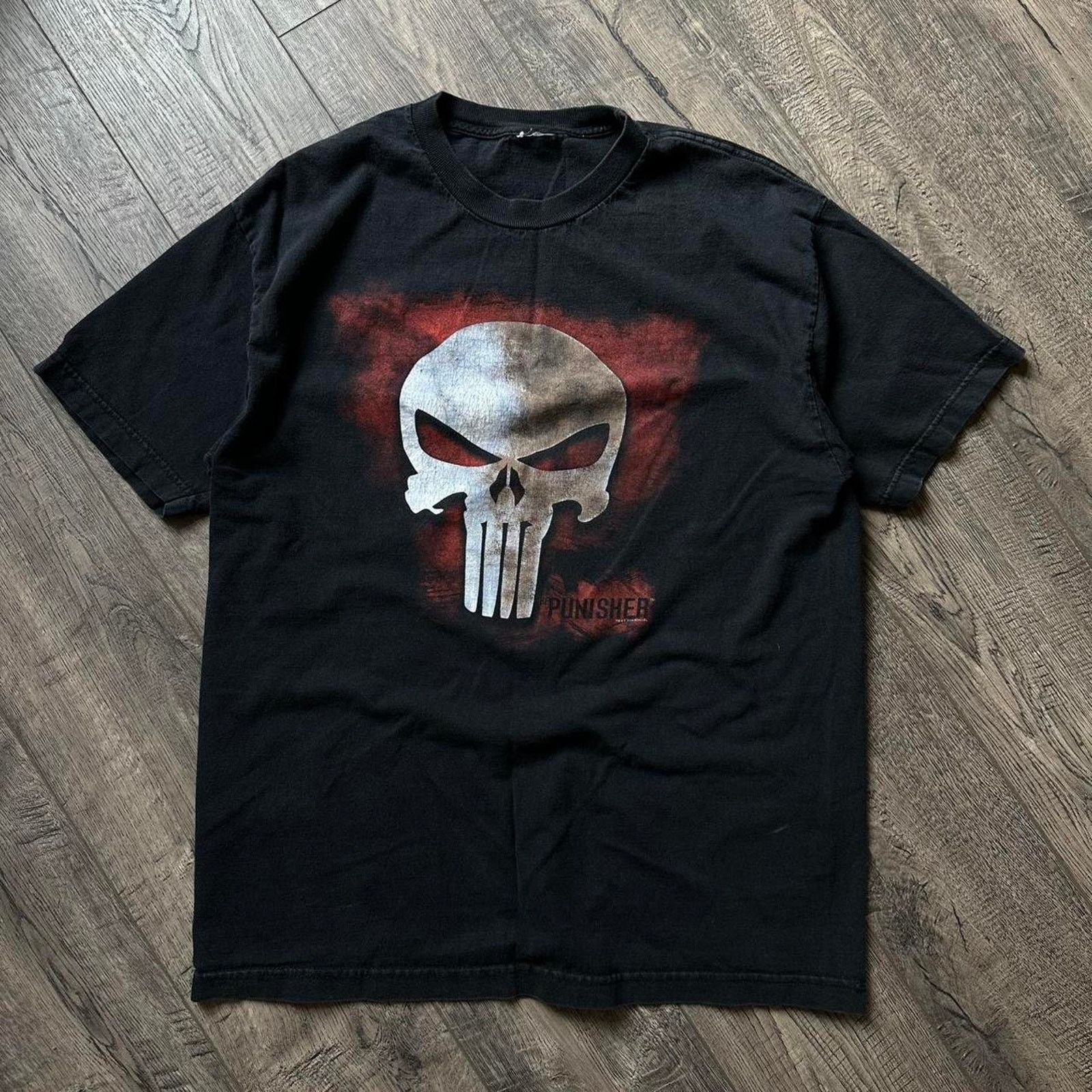 Marvel Comics × Vintage Vintage 00s Faded Thrashed Punisher Marvel Skull Graphic Tee Size US L / EU 52-54 / 3 - 1 Thumbnail
