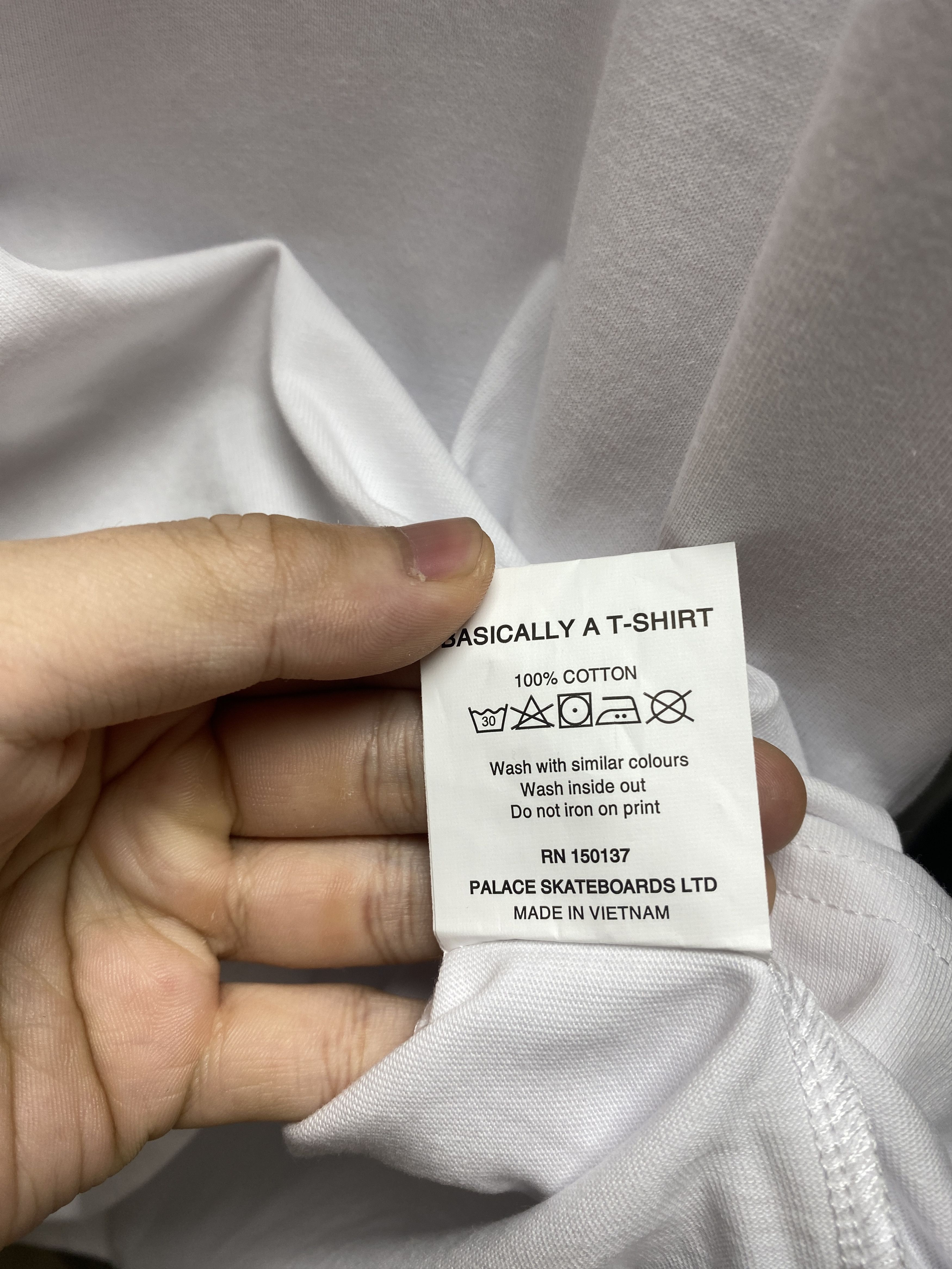 Palace Palace Basic Logo T-shirt - White Size US XL / EU 56 / 4 - 6 Thumbnail
