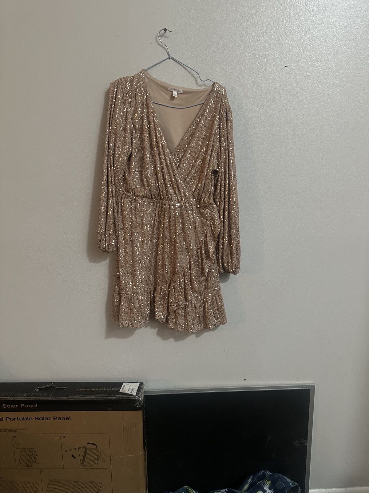 Lauren Conrad SequinDress #HolidayParty #GoldDress #LCLCO Size L / US 10 / IT 46 - 5 Thumbnail