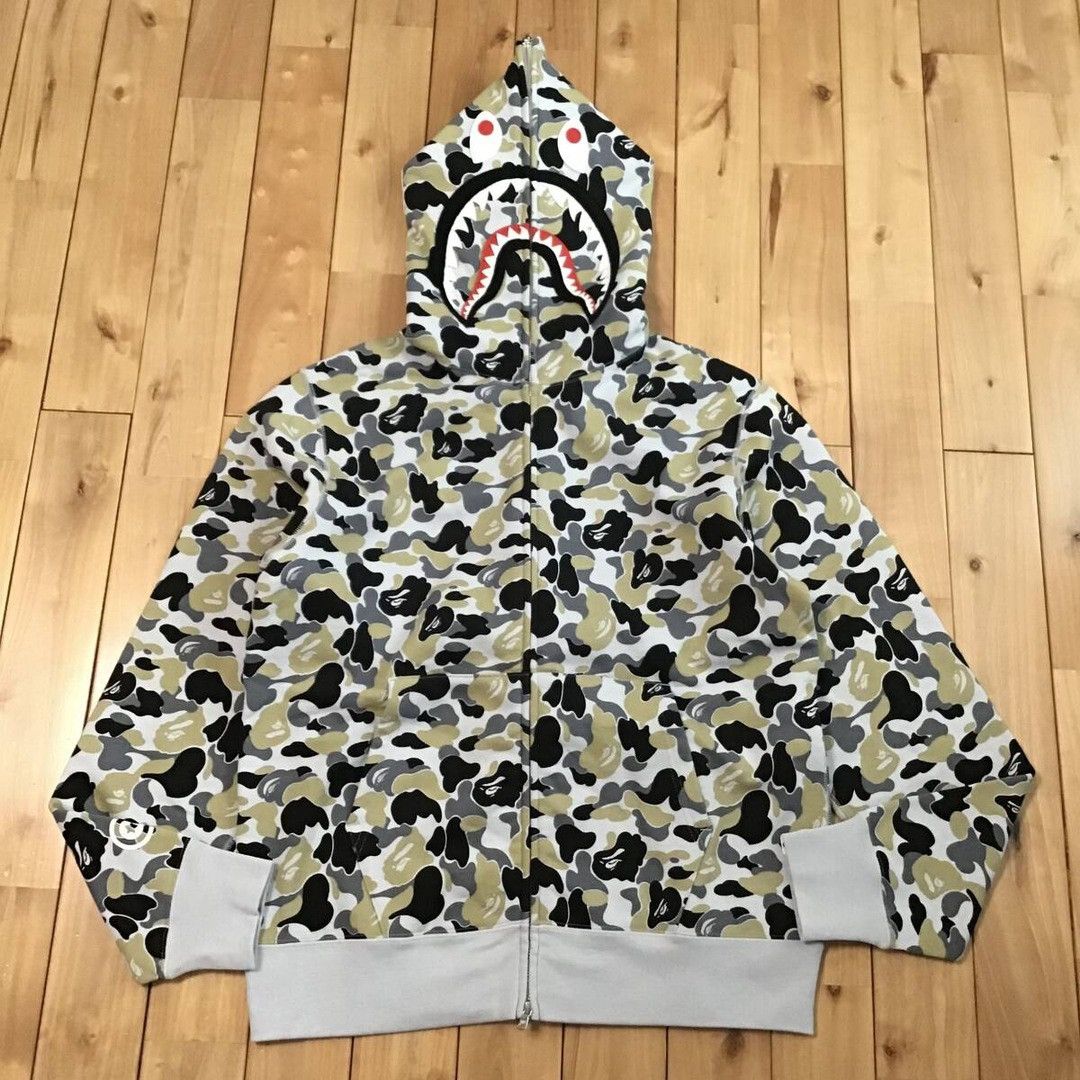 Bape 2024 🔥Ginza Store Camo🔥 BAPE shark full zip hoodie APE Size US L / EU 52-54 / 3 - 1 Thumbnail