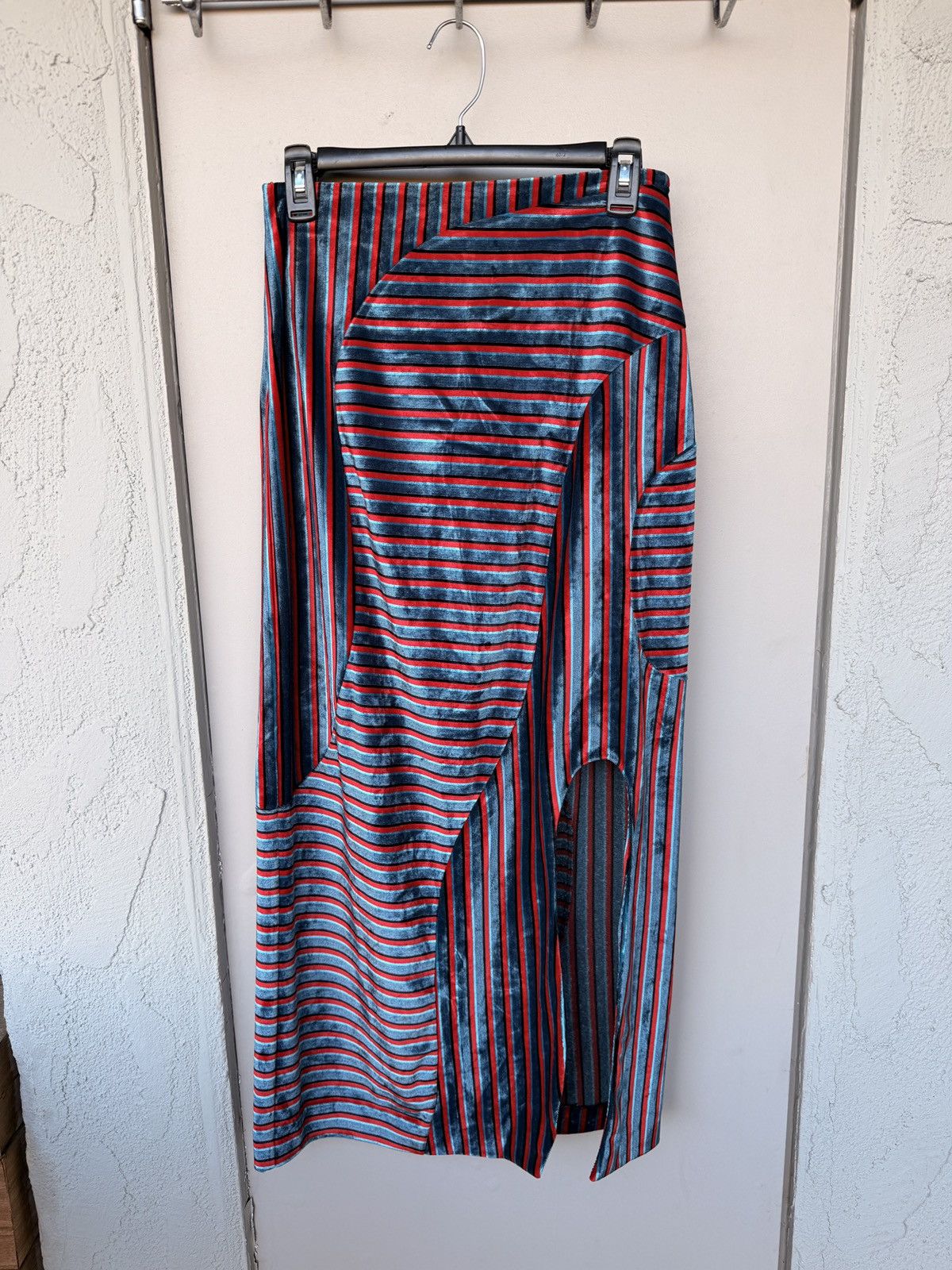 Eckhaus Latta Eckhaus Latta Red & Blue Velvet Wave Skirt Size 27" / US 4 / IT 40 - 1 Thumbnail