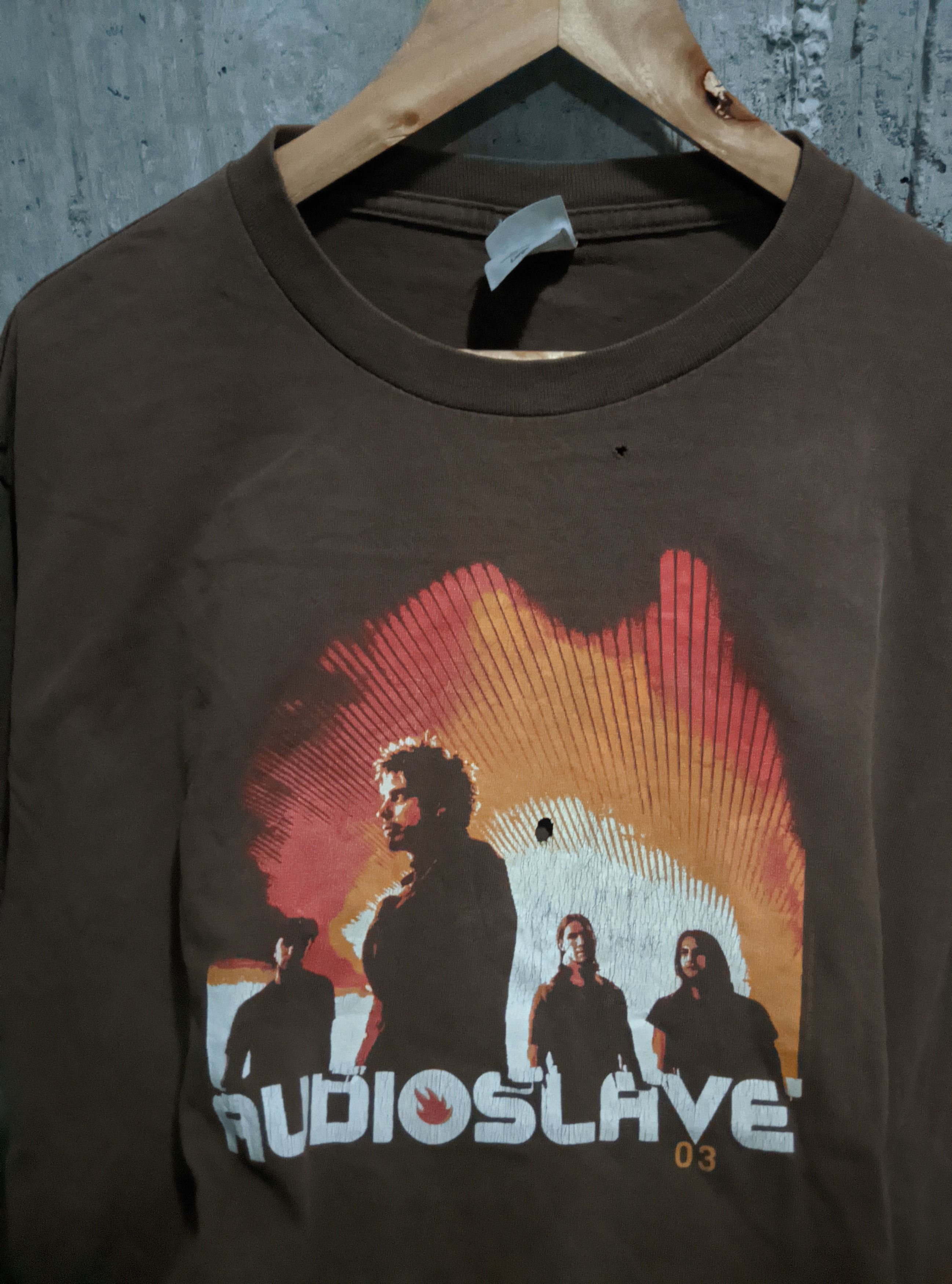 Band Tees Vintage Audioslave distressed alt rock erd t shirt Size US L / EU 52-54 / 3 - 2 Thumbnail