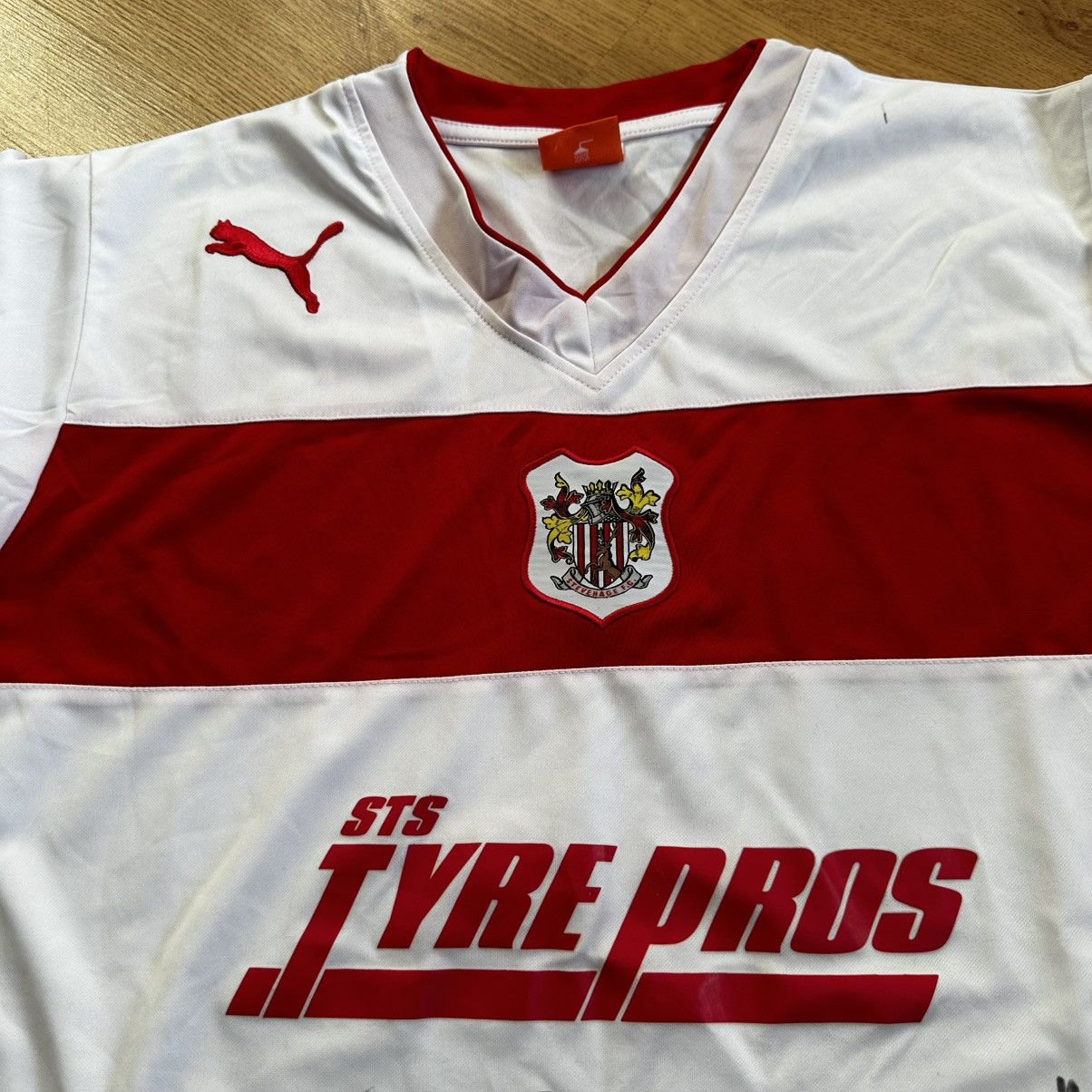Puma Stevenage Borough FC home shirt Puma 2012 Size US L / EU 52-54 / 3 - 2 Thumbnail