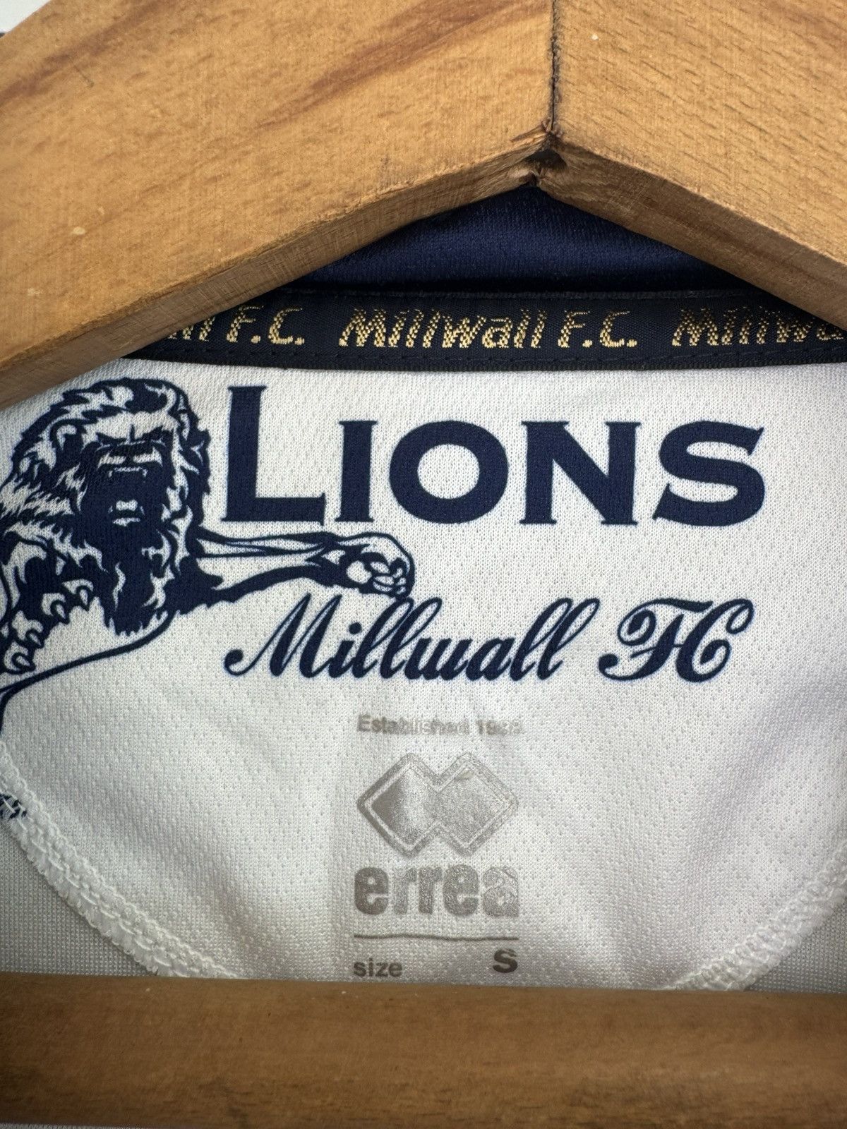Errea Millwall 2016-2017 Home Soccer Longsleeve Jersey Football Size US S / EU 44-46 / 1 - 14 Thumbnail