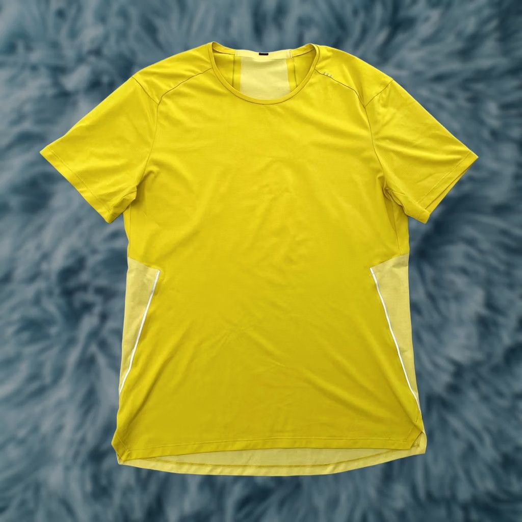Lululemon Lululemon Shirt Adult Medium Yellow Quick Dry Reflective Breathable Lightweight Moisture Wicking Short Sleeve Mens M Size US M / EU 48-50 / 2 - 1 Thumbnail