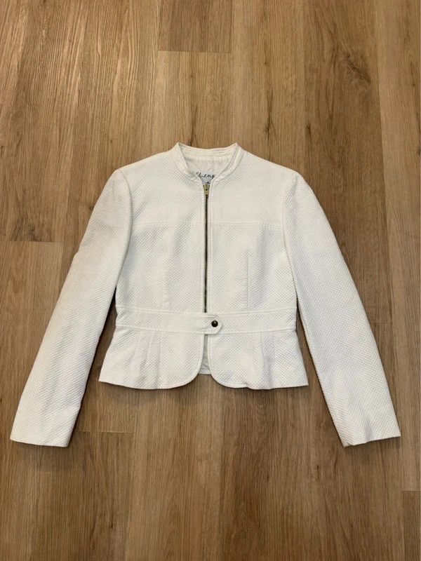 Moschino Moschino Cheap and Chic Blazer Jacket size M/L White Size M / US 6-8 / IT 42-44 - 1 Thumbnail