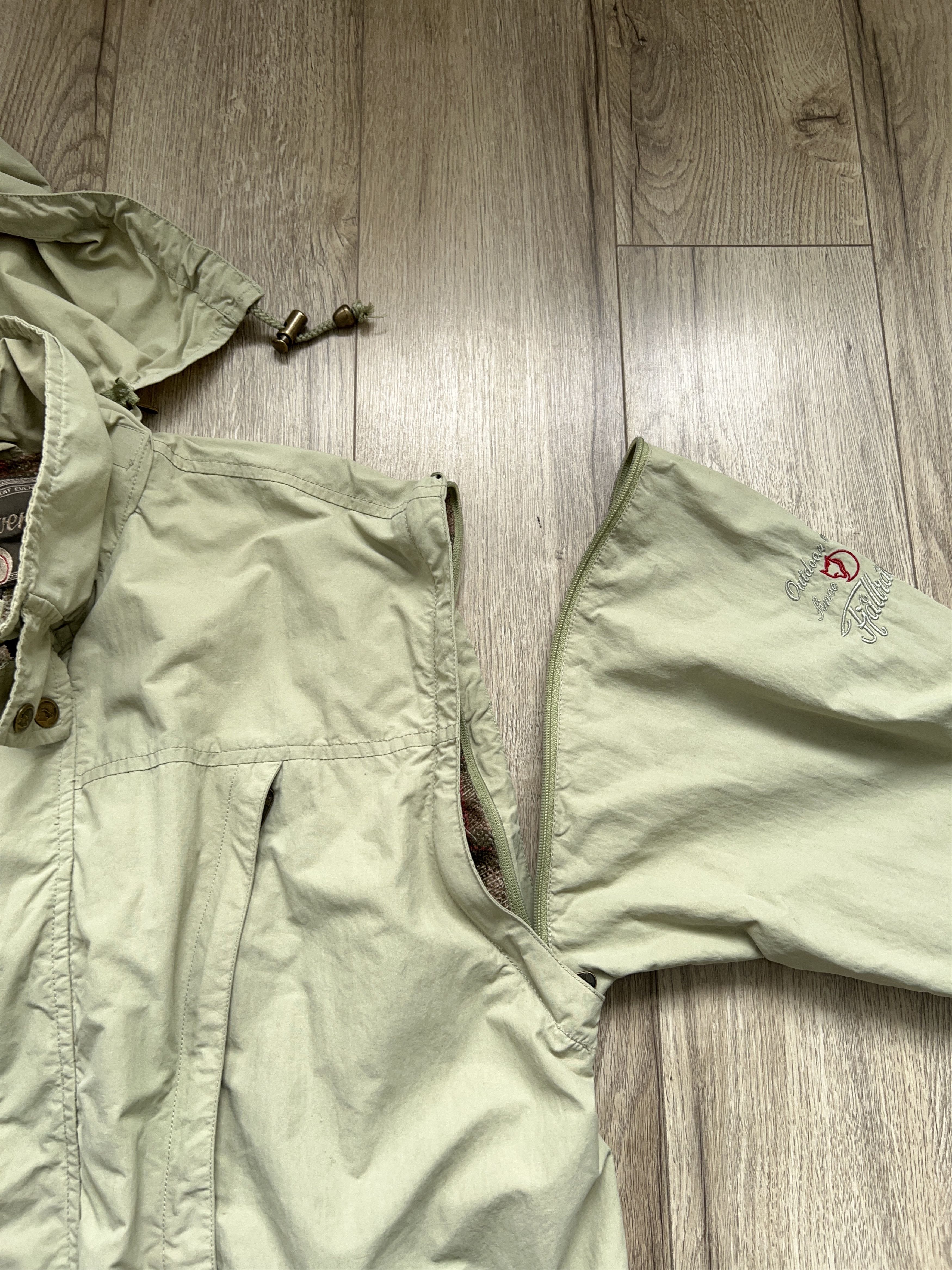 Fjallraven × Vintage Outdoor Jacket Detachable Sleeves Vest Gilet 2 in 1 Size L Size US L / EU 52-54 / 3 - 20 Thumbnail