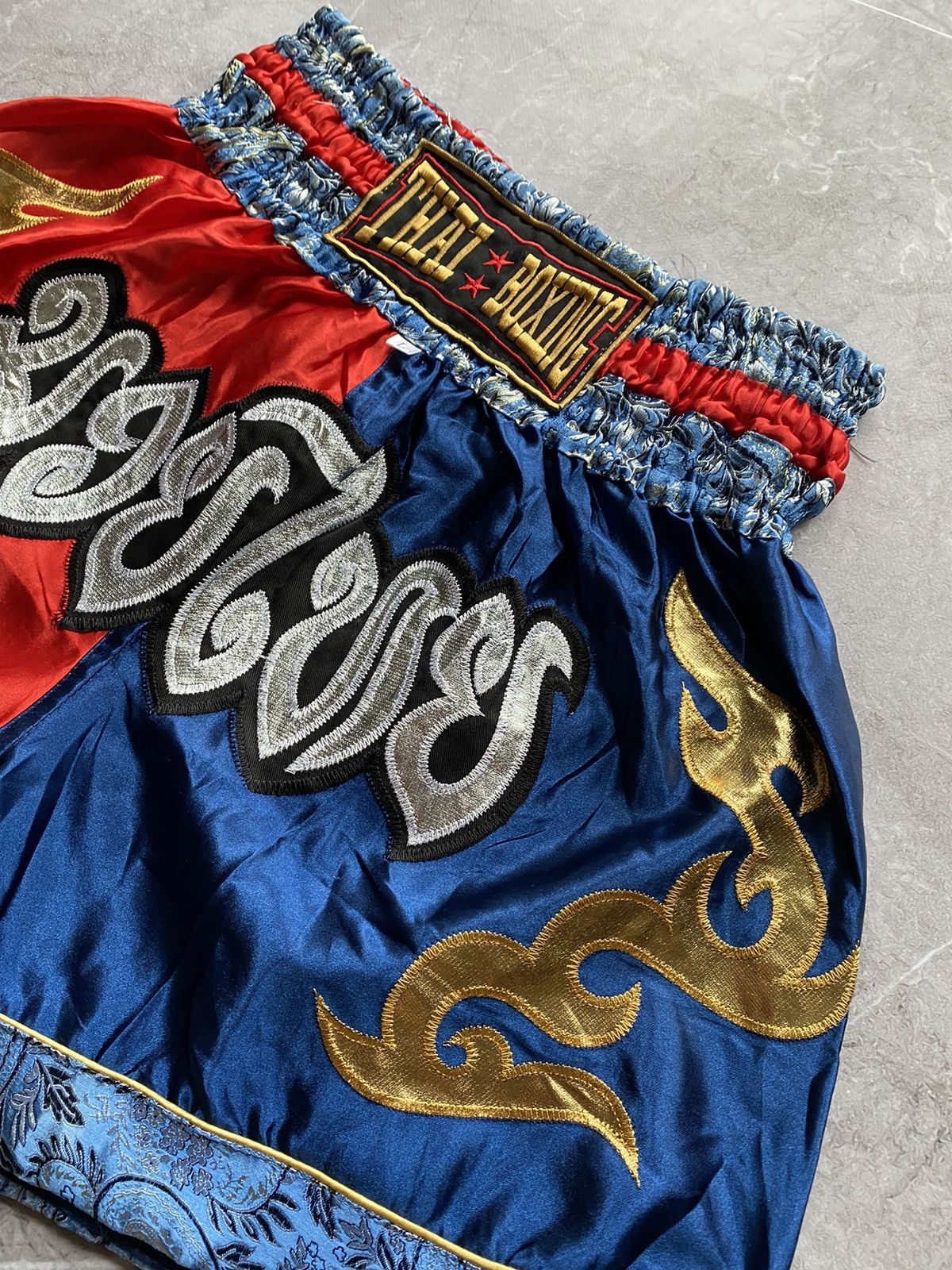 Vintage Vintage Muay Thai Boxing MMA Dragon Print Shorts Size L Size US 34 / EU 50 - 4 Thumbnail