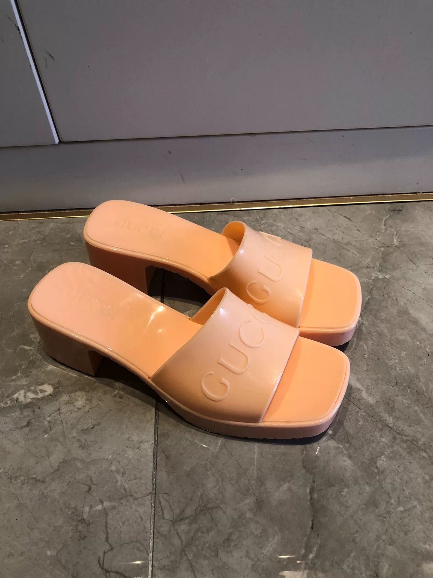 Japanese Brand Gucci Pink Slippers Size US 5 / IT 35 - 1 Thumbnail