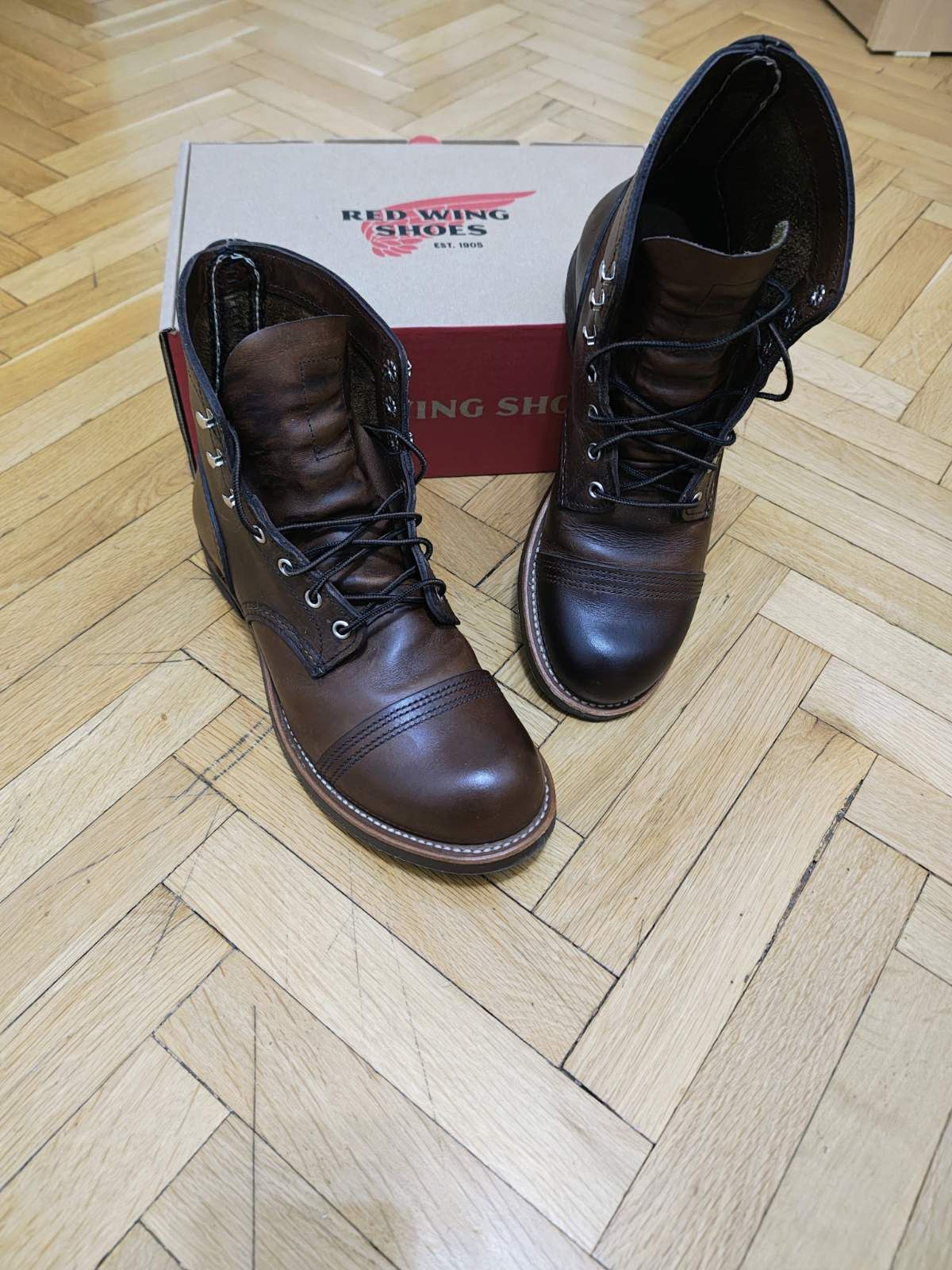 Red Wing Iron Rangers 8111 Amber Harness Size US 8.5 / EU 41-42 - 1 Thumbnail