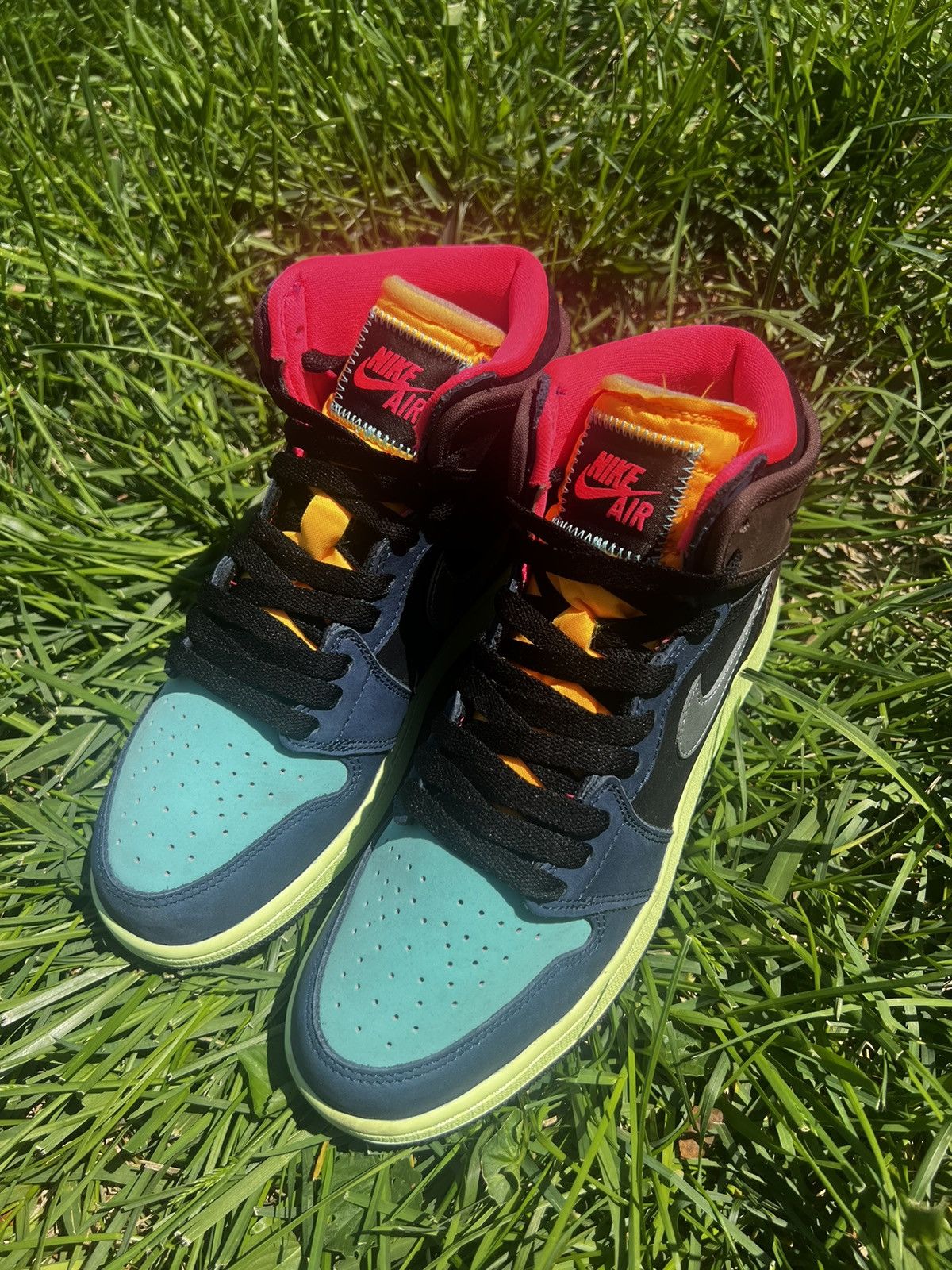 Jordan Brand CLEAN Air Jordan 1 High OG Biohack Retro size 5.5 Shoes mens Size US 5.5 / EU 38 - 2 Thumbnail