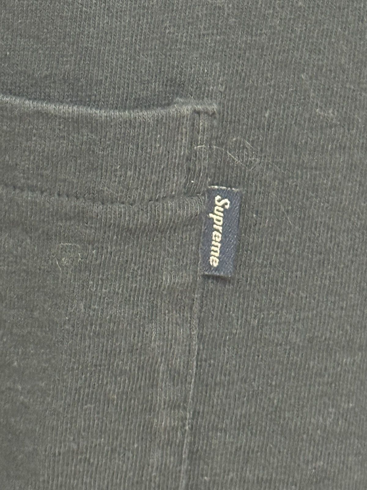 Supreme Supreme Long Sleeve Pocket Tee Navy Large Script Pocket Tab Size US L / EU 52-54 / 3 - 3 Thumbnail