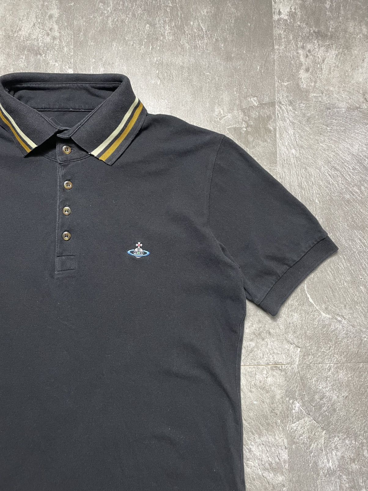 Vivienne Westwood Vintage Vivienne Westwood Polo Shirt Logo Orb Basic Y2k Size US XL / EU 56 / 4 - 2 Thumbnail