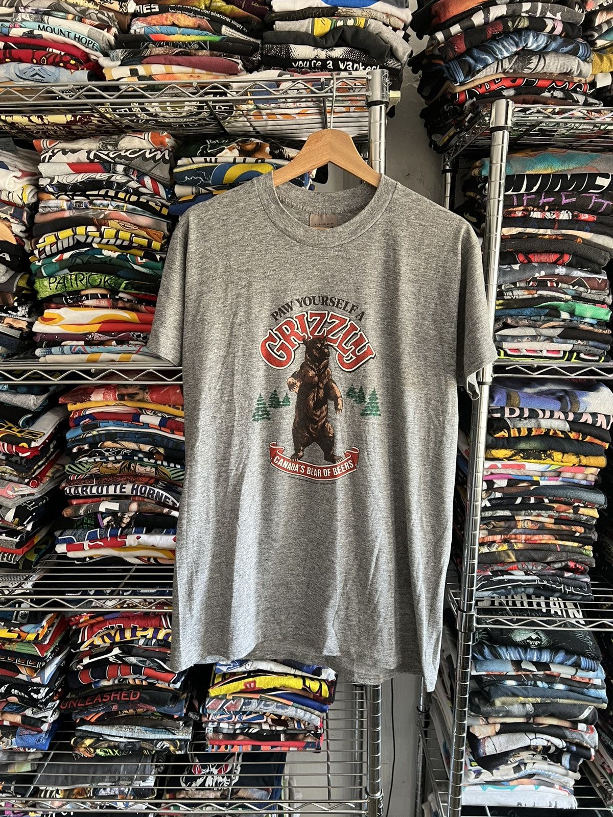Other 80s Paw Yourself a Grizzly Bear of Beer Single Stitch Tee Size US XL / EU 56 / 4 - 1 Thumbnail