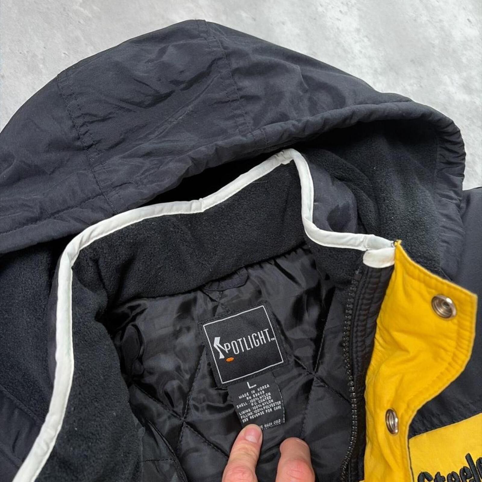 NFL Vintage Pittsburgh Steelers Spotlight Hooded Puffer Jacket Size US L / EU 52-54 / 3 - 7 Thumbnail