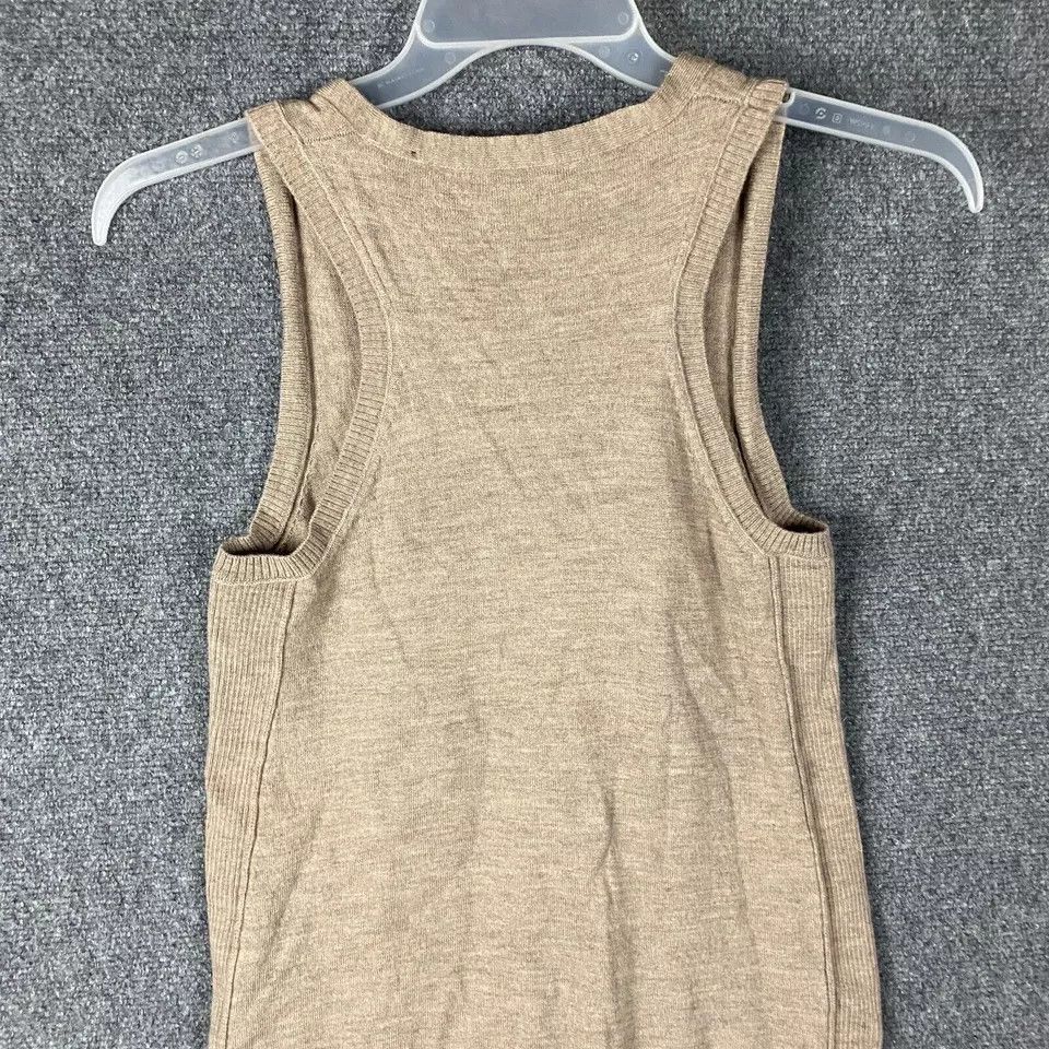 Banana Republic Banana Republic Sweater Vest Women's 100% Merino Wool M Size M / US 6-8 / IT 42-44 - 9 Thumbnail
