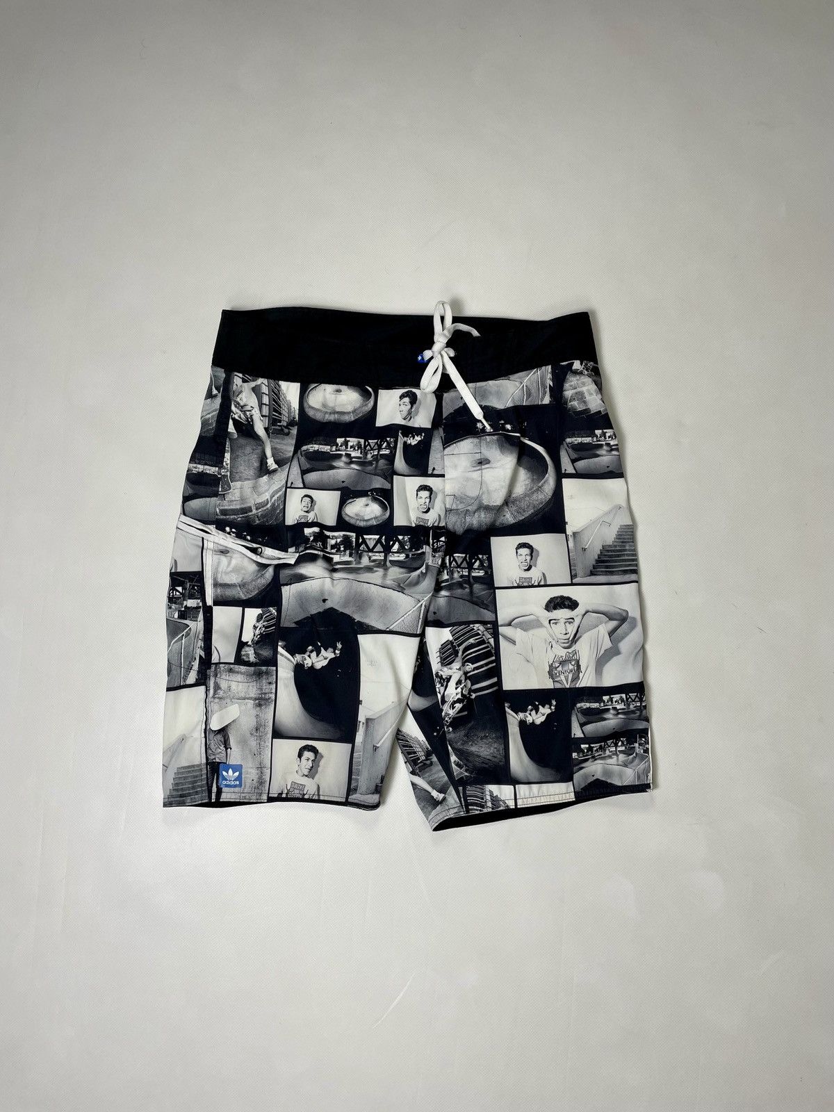 Adidas 👽RARE👽 Adidas Herren Grant Bade shorts Size US 33 - 1 Thumbnail