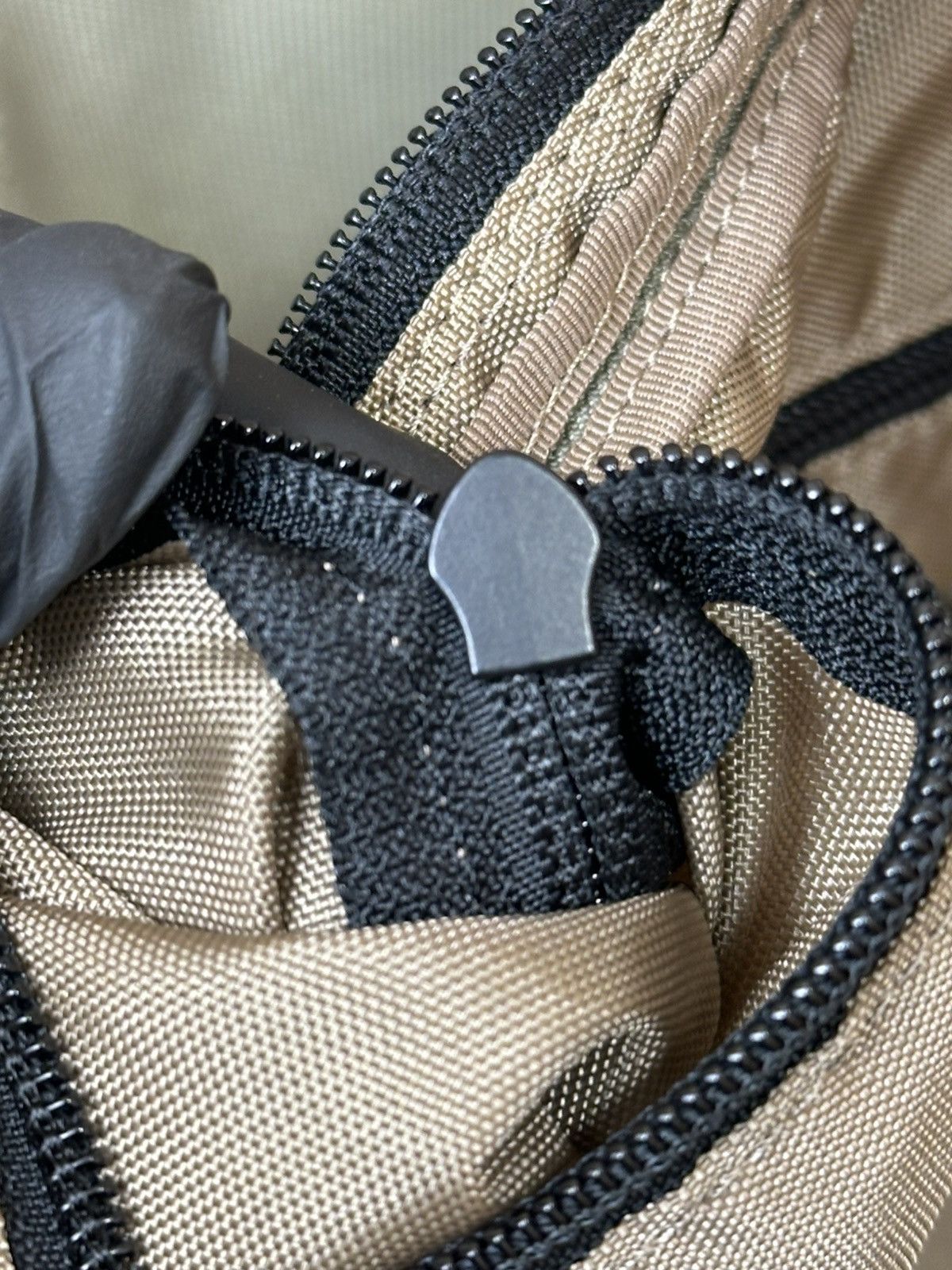 Porter Porter Round Shoulder Bag a distinctive half-moon design. Size ONE SIZE - 13 Thumbnail