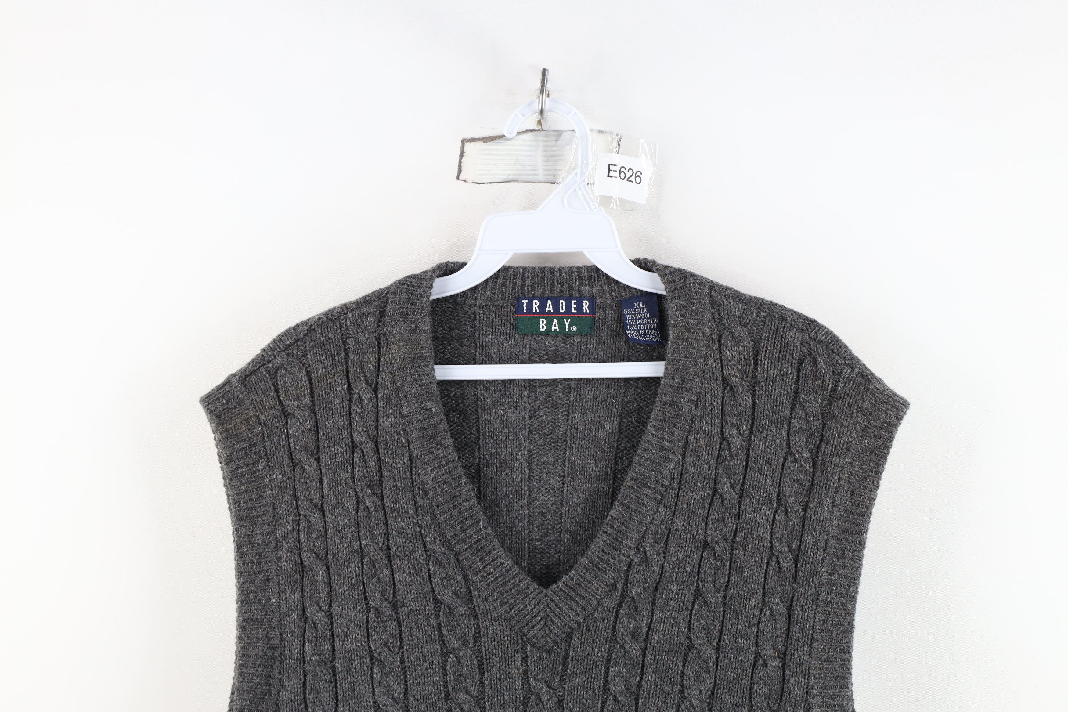 Vintage Vintage 90s Streetwear Blend Chunky Cable Knit Sweater Vest Size US XL / EU 56 / 4 - 2 Thumbnail
