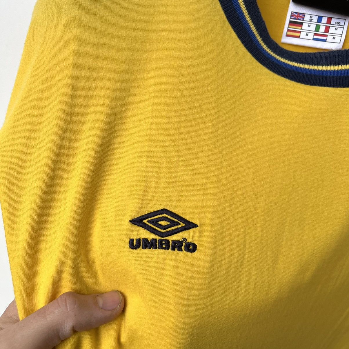 Umbro FC Chelsea Umbro vintage soccer jersey football t shirt Size US M / EU 48-50 / 2 - 4 Thumbnail