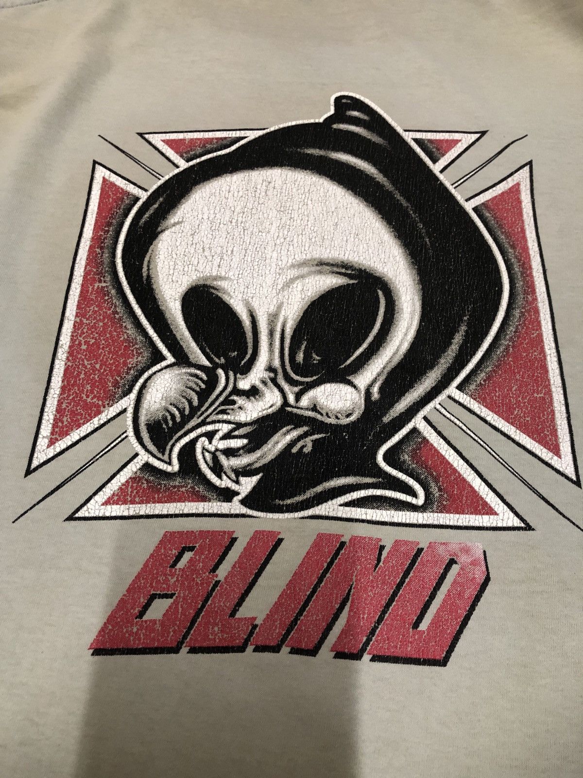 Other Vintage BLIND Reaper Skateboard Distressed Tee Size US XL / EU 56 / 4 - 1 Thumbnail