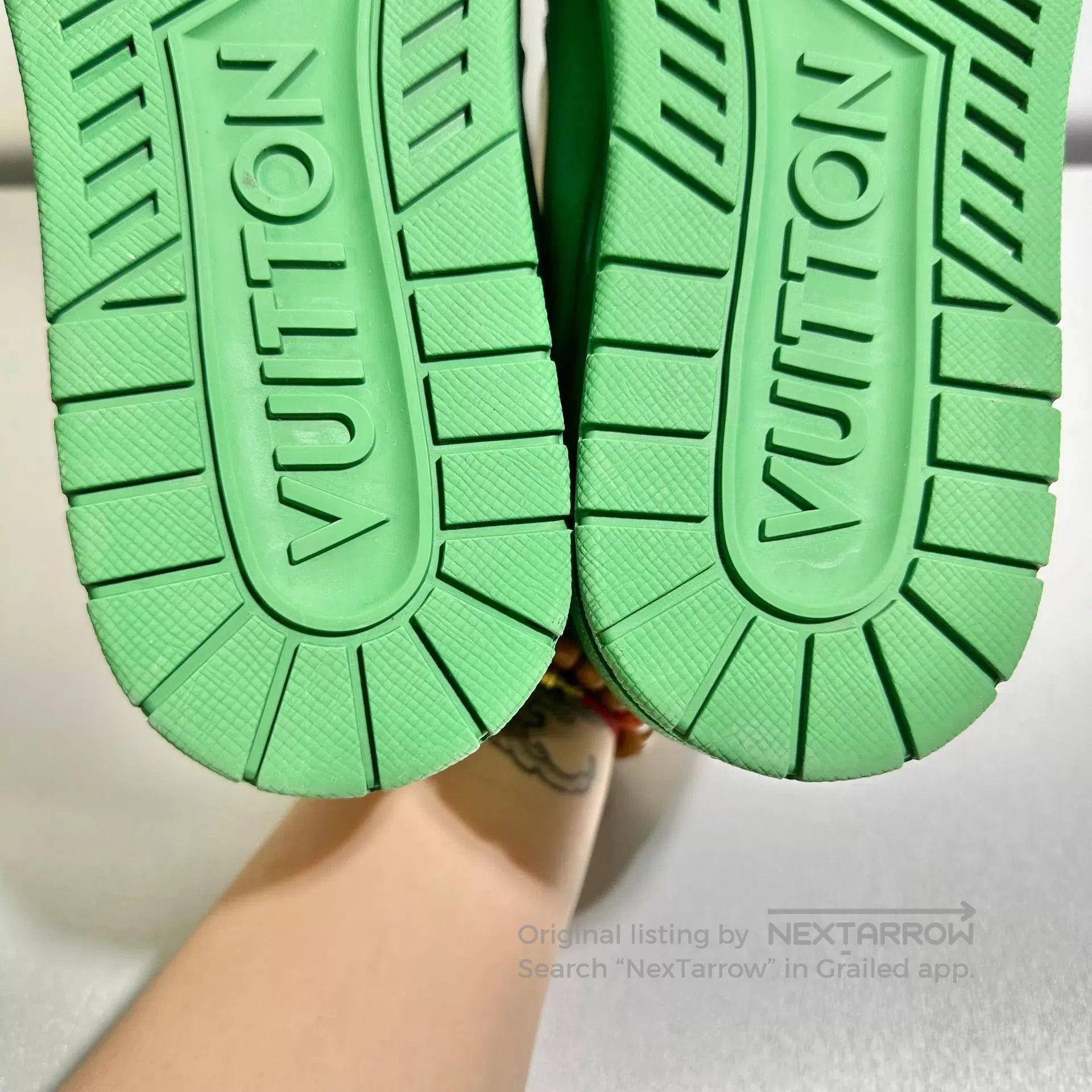 Louis Vuitton Multi Color Low-Top Sneakers Size 8. Size US 8 / EU 41 - 8 Thumbnail
