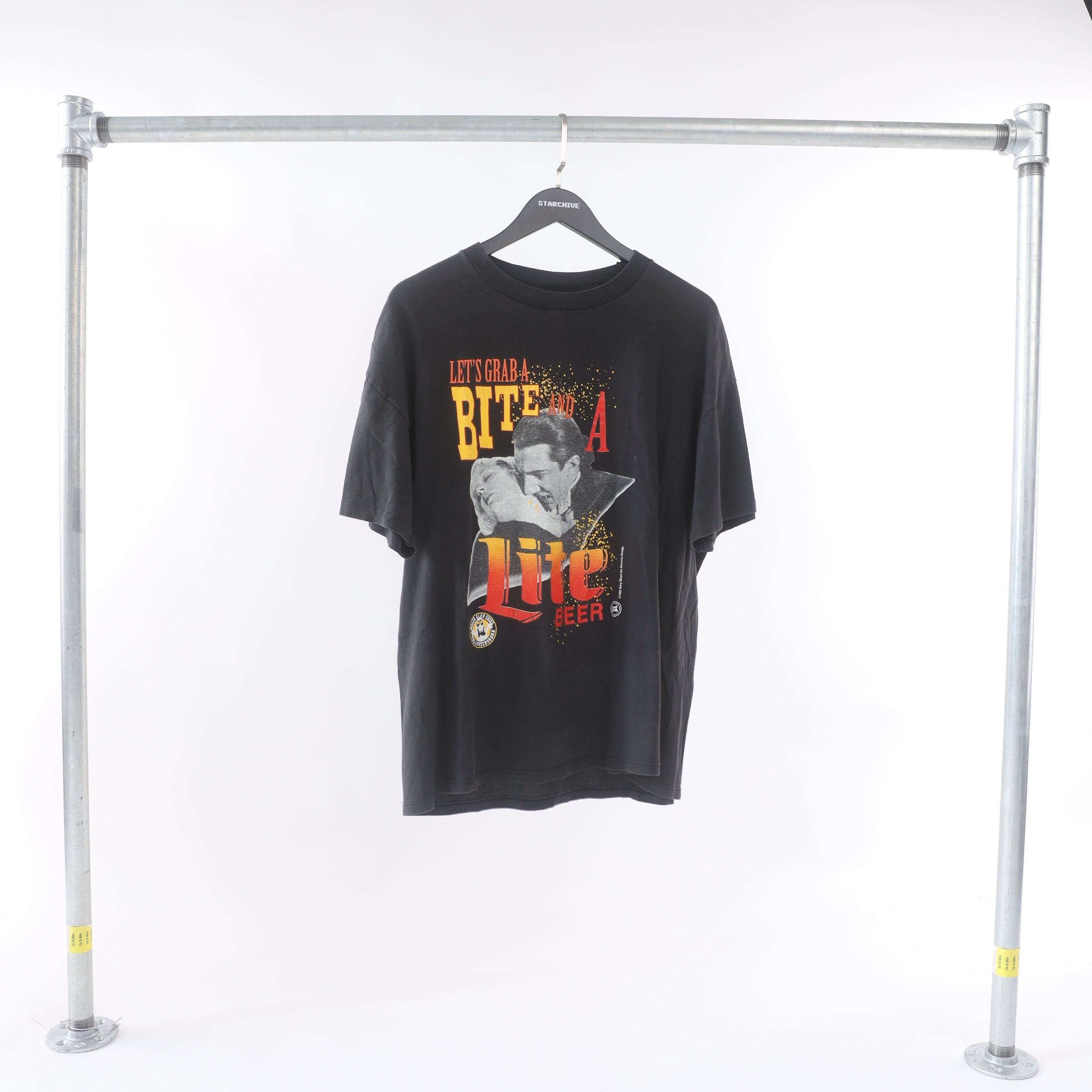 Vintage MILLER LITE BITE AND A LITE VAMPIRE TEE Size US L / EU 52-54 / 3 - 1 Thumbnail