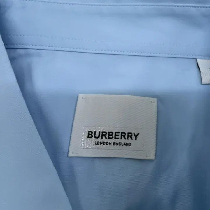Burberry Burberry Burberry Logo Long Sleeve Shirt in Light Blue-250 Size US XL / EU 56 / 4 - 6 Thumbnail