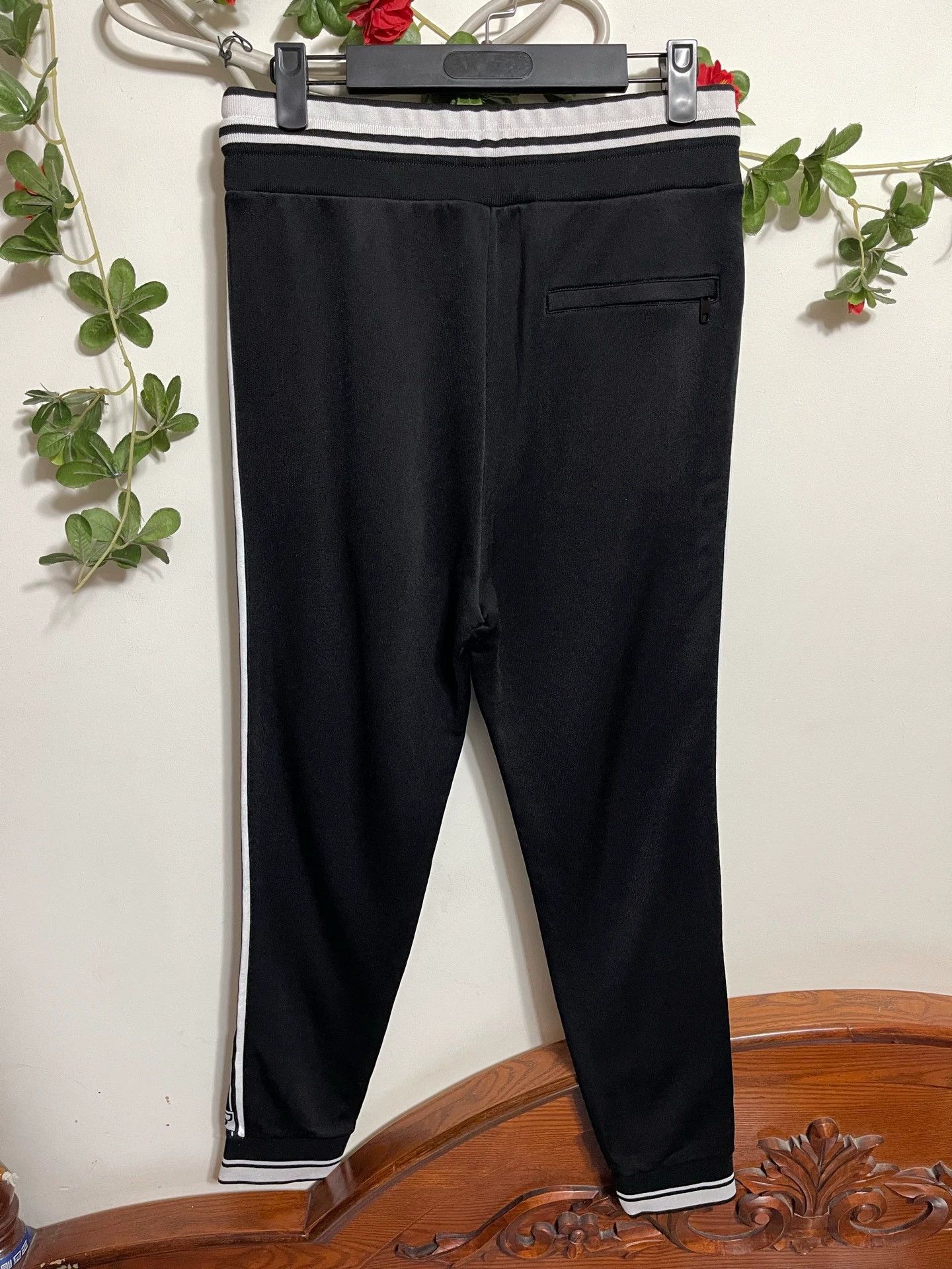 Dolce & Gabbana DG Sweatpants 48 Slim Fit New With Tags Size US 32 / EU 48 - 2 Thumbnail