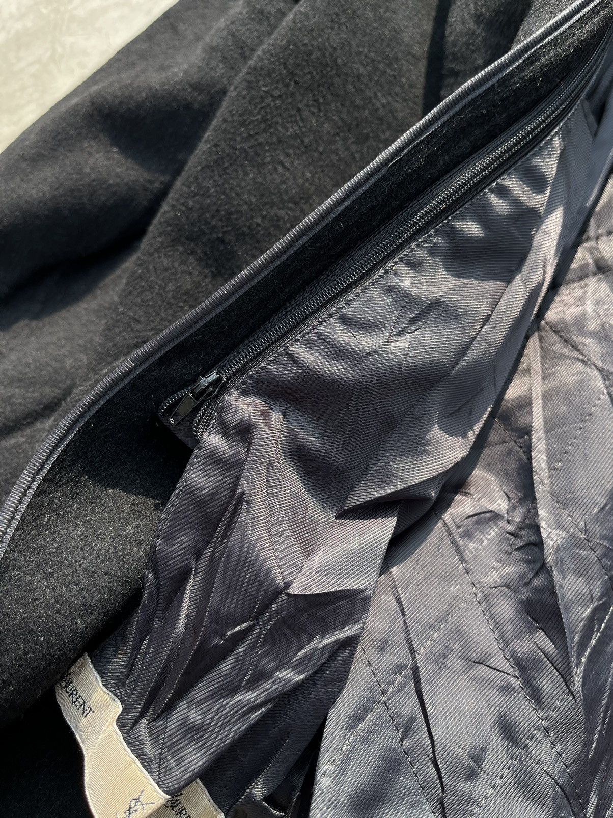 Yves Saint Laurent YVES SAINT LAURENT HEAVY WOOLLEN COAT Size US M / EU 48-50 / 2 - 6 Thumbnail