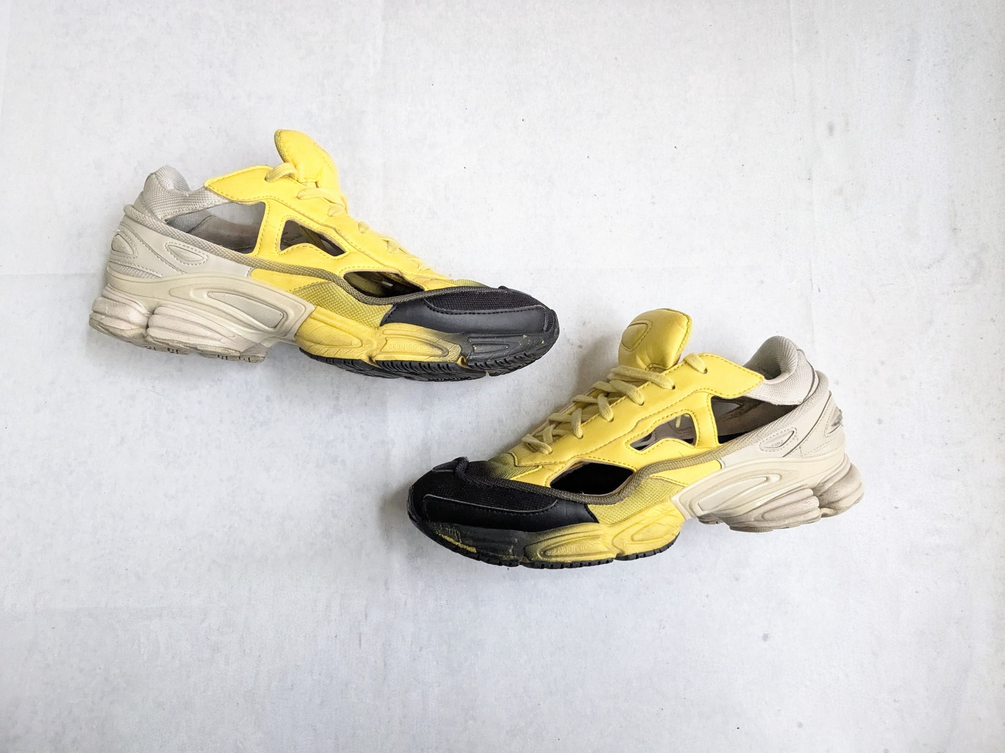 Adidas × Raf Simons Adidas x Raf Simons Replicant Ozweego Yellow Black 10 Size US 10 / EU 43 - 1 Thumbnail