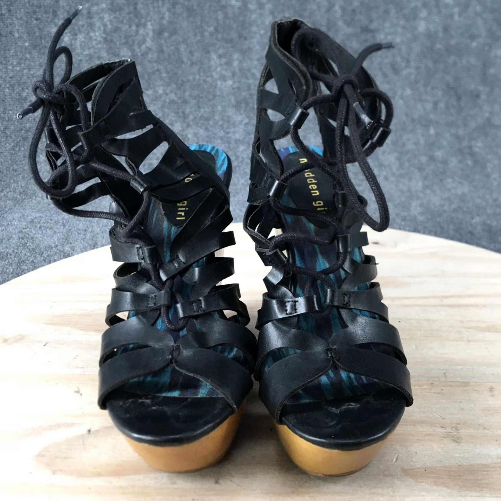 Vintage Madden Girl Sandals Women's 6.5 M Beeta Gladiator Wedge Black Leather Lace Up Shoes Size US 7 / IT 37 - 6 Thumbnail
