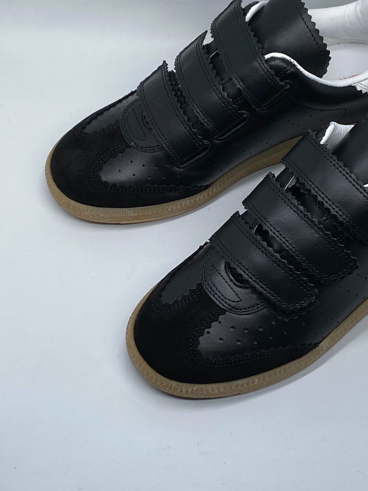 Isabel Marant Isabel Marant Beth Leather Grip-Strap Sneakers size 35 Size US 5 / IT 35 - 5 Thumbnail