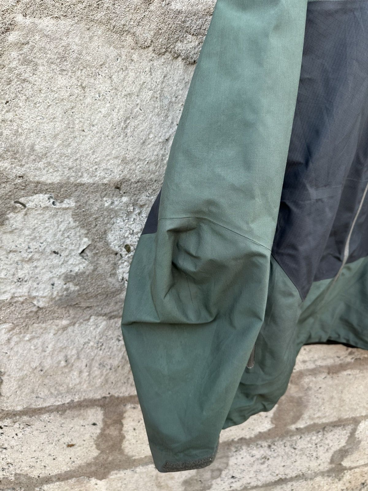 Arc'teryx × Goretex × Vintage vintage Arcteryx goretex XCR Recco Jacket Size US L / EU 52-54 / 3 - 5 Thumbnail