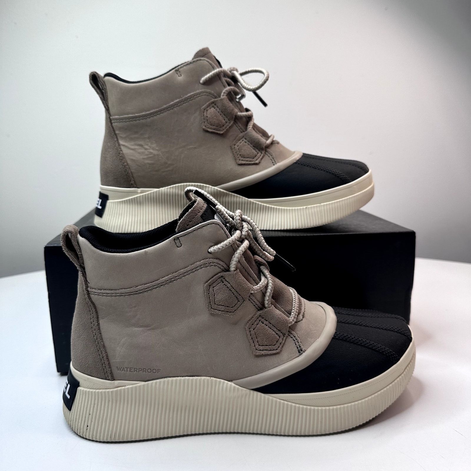 SOREL SOREL Women's Out N About Omega Taupe US 9 Size US 9 / IT 39 - 2 Thumbnail