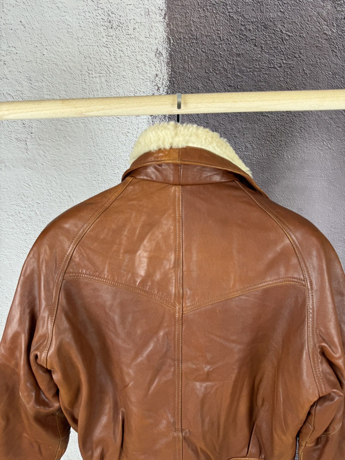 Vintage Vintage 80s 90s brown motorcycle leather Sherpa jacket Size M / US 6-8 / IT 42-44 - 13 Thumbnail