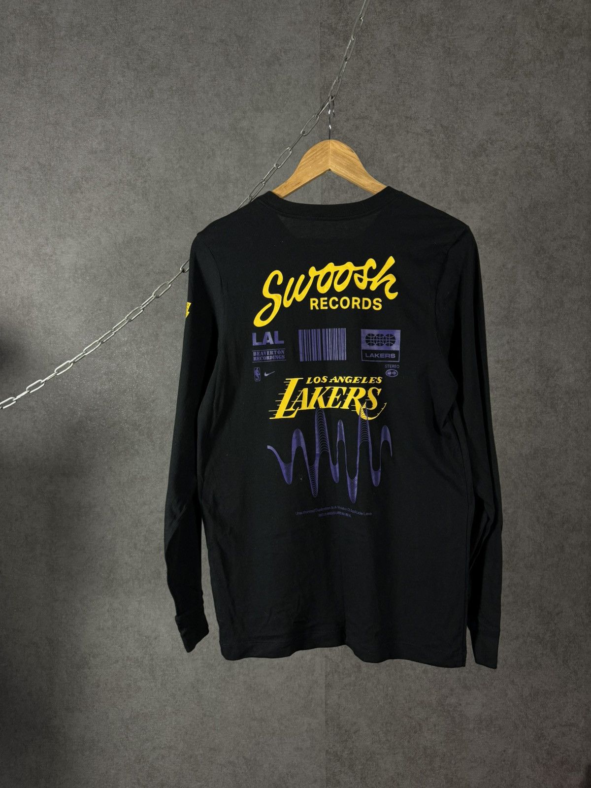 Nike Nike x Lakers overprinted longsleeve Size US S / EU 44-46 / 1 - 2 Thumbnail
